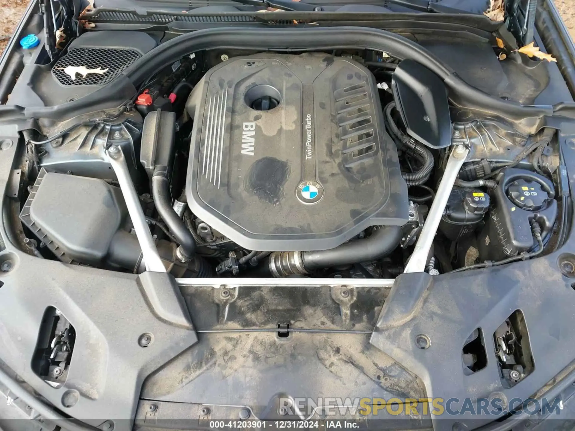 10 Фотография поврежденного автомобиля WBAJE5C55KWW09916 BMW 540I 2019