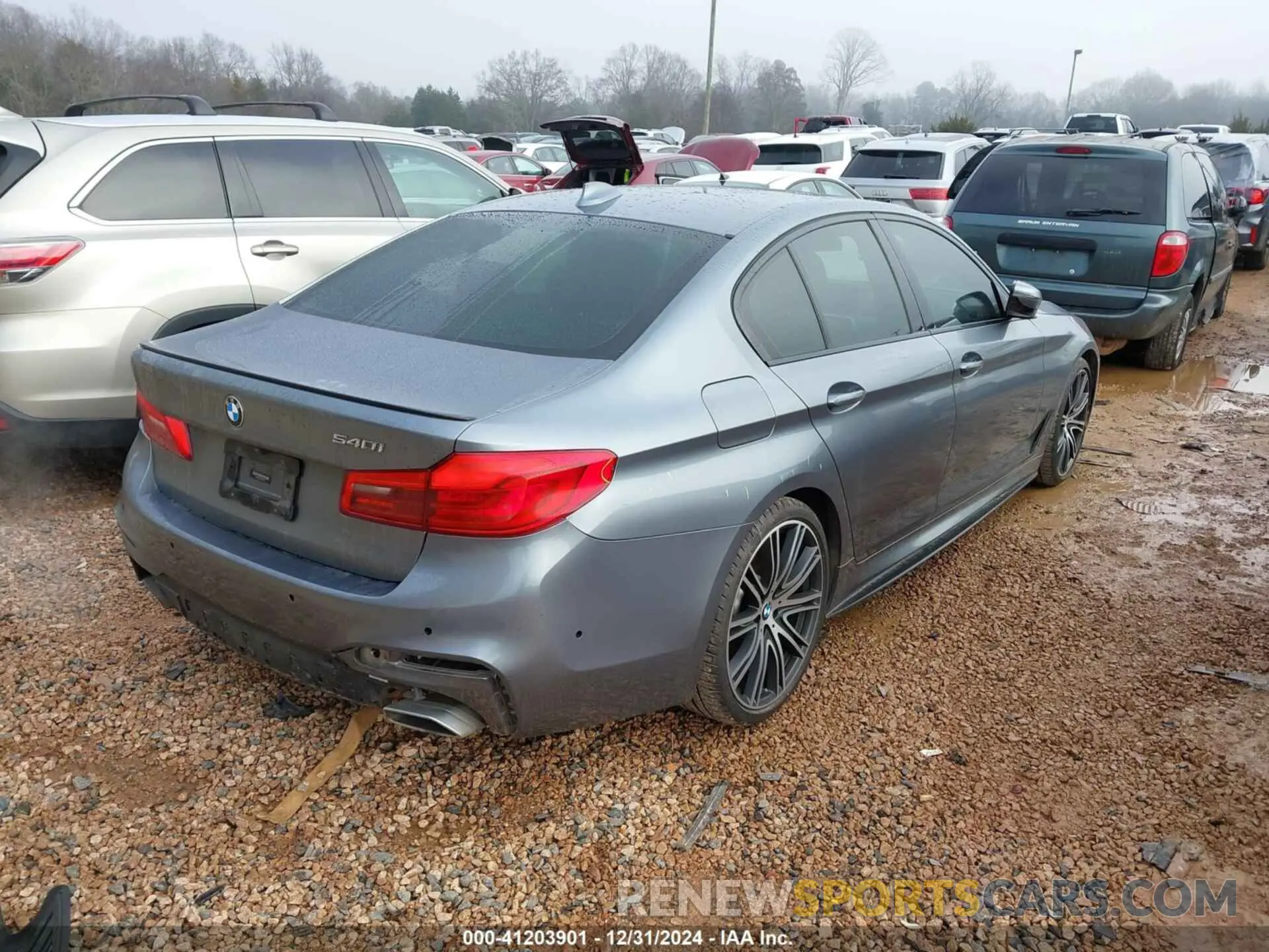 4 Фотография поврежденного автомобиля WBAJE5C55KWW09916 BMW 540I 2019