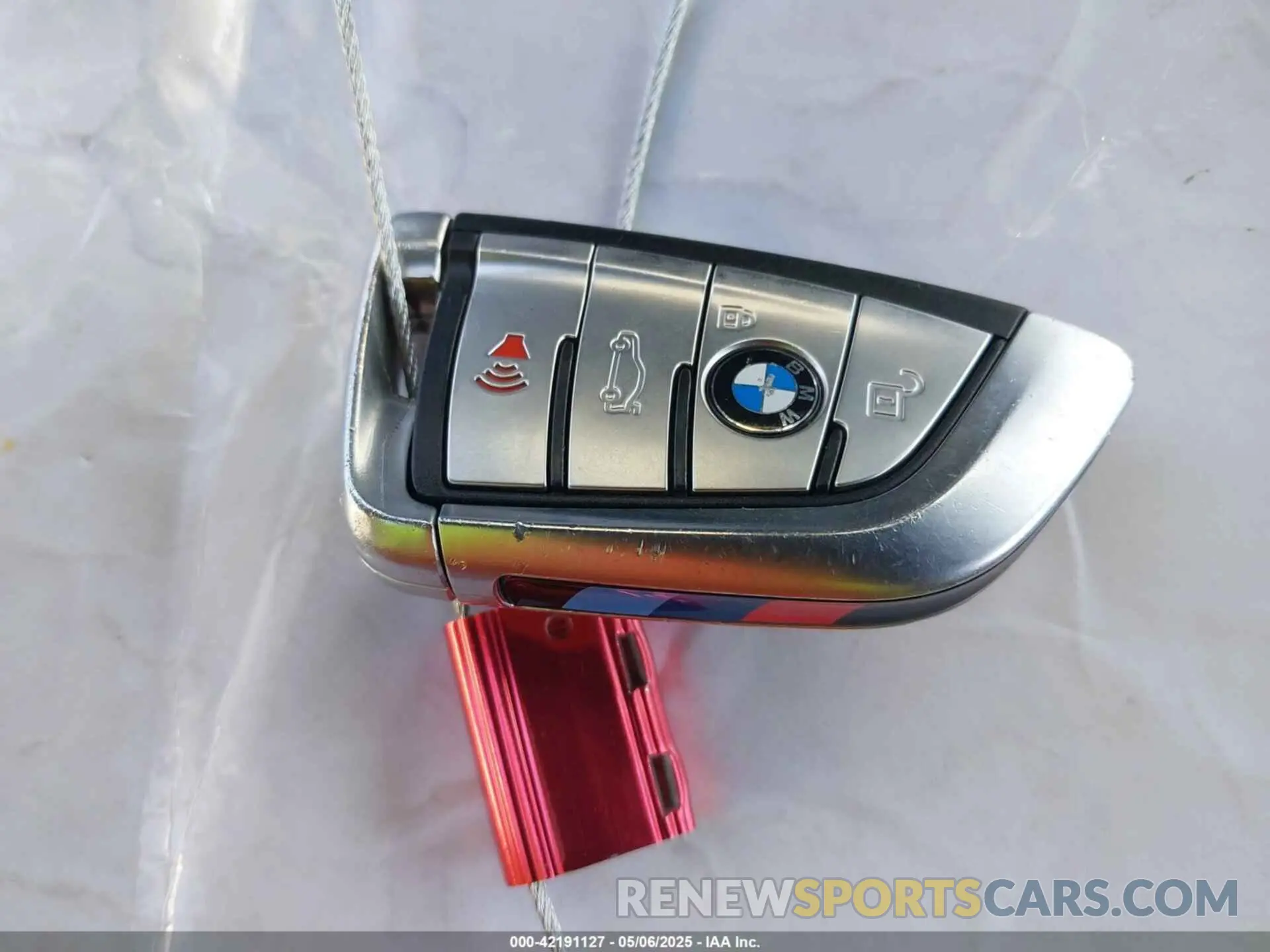 11 Photograph of a damaged car WBAJE5C55KWW11827 BMW 540I 2019