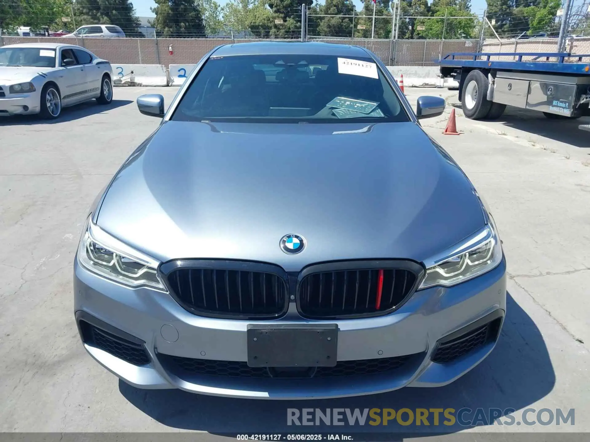 12 Photograph of a damaged car WBAJE5C55KWW11827 BMW 540I 2019