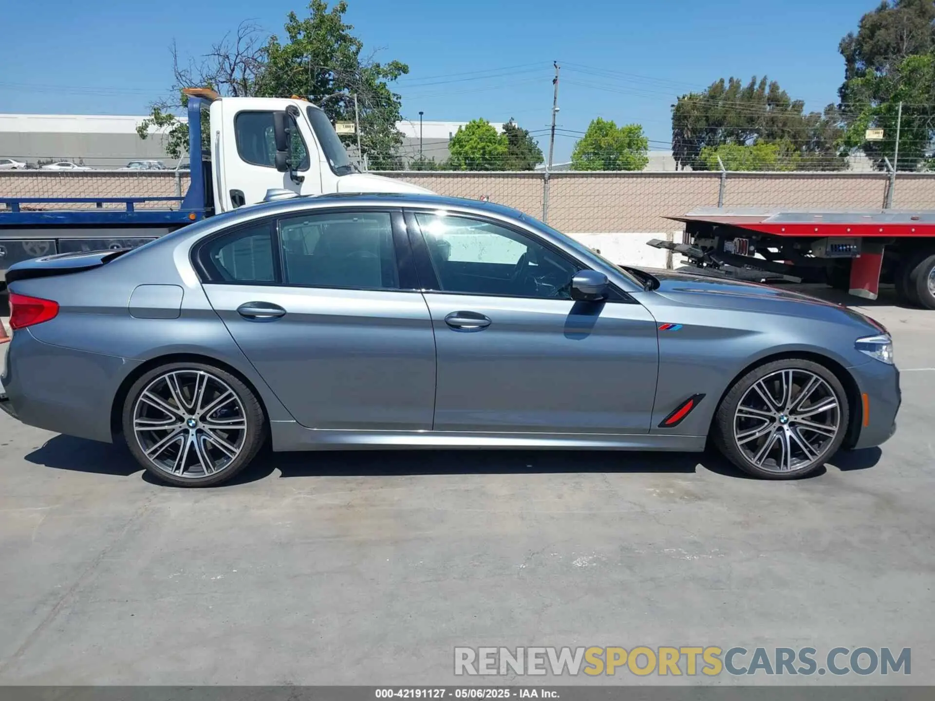 13 Photograph of a damaged car WBAJE5C55KWW11827 BMW 540I 2019