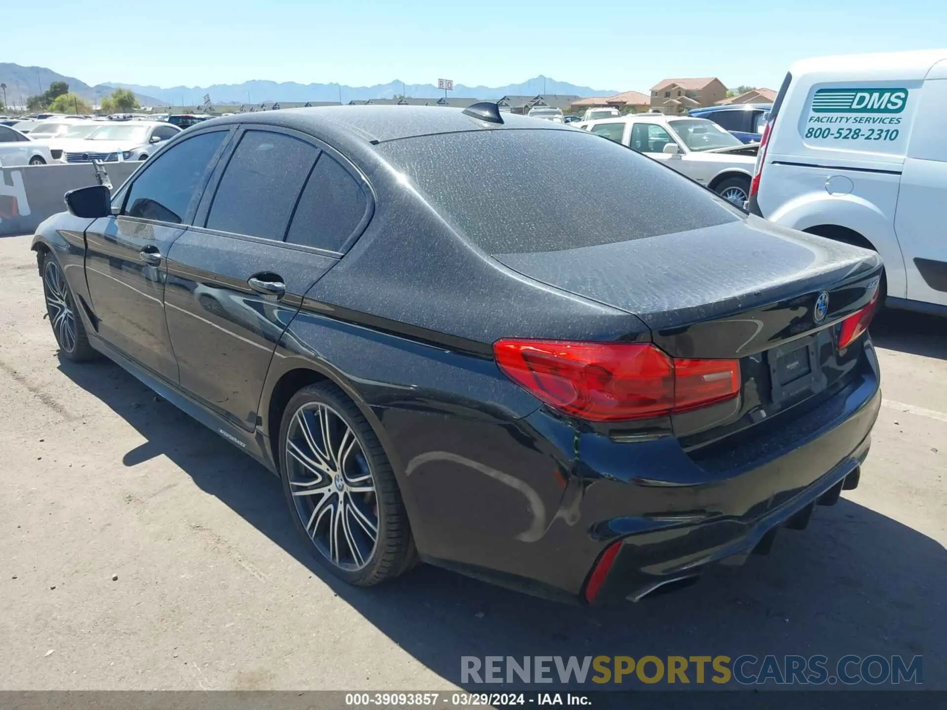 3 Фотография поврежденного автомобиля WBAJE5C56KWW09455 BMW 540I 2019