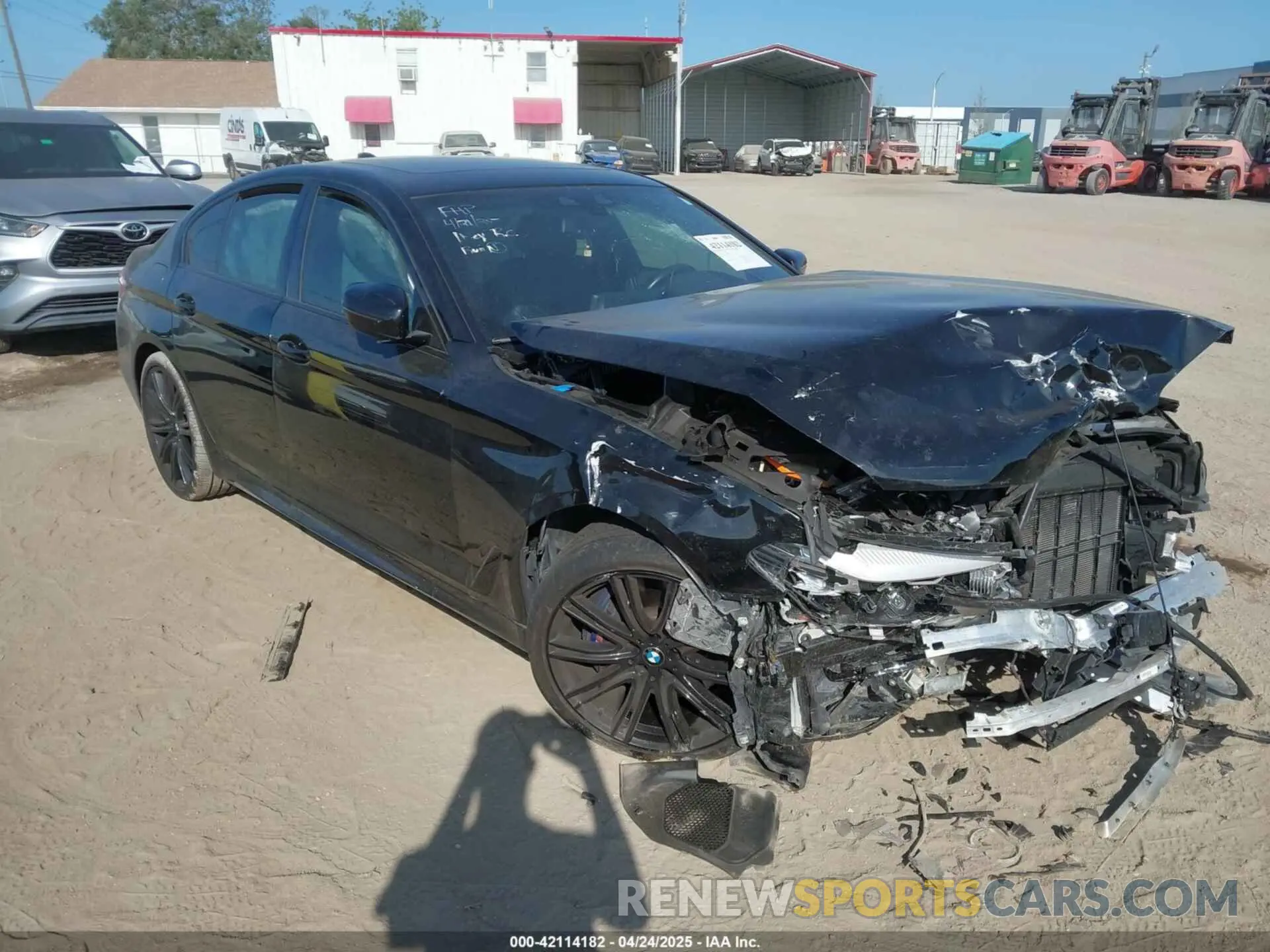 1 Photograph of a damaged car WBAJE5C59KWW11104 BMW 540I 2019