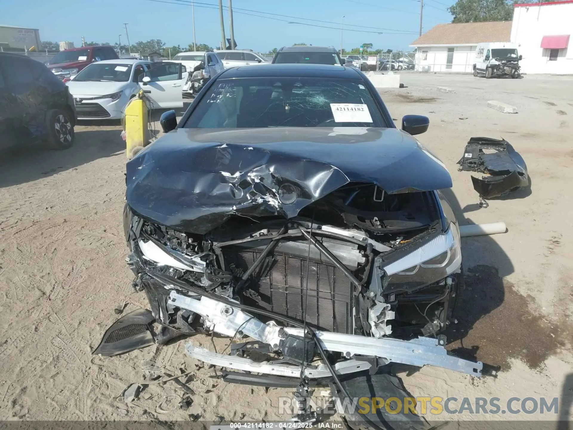 12 Photograph of a damaged car WBAJE5C59KWW11104 BMW 540I 2019