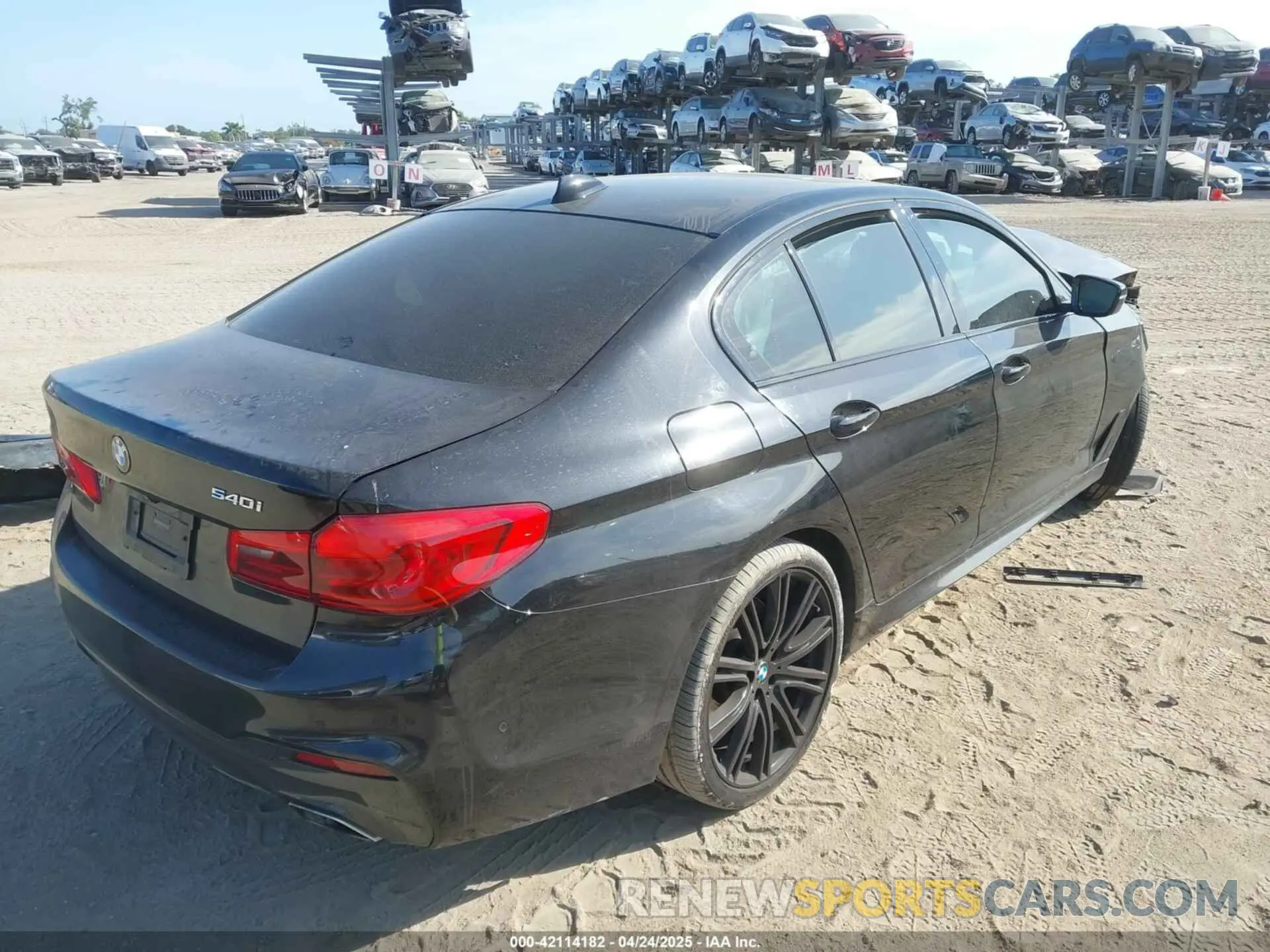 4 Photograph of a damaged car WBAJE5C59KWW11104 BMW 540I 2019
