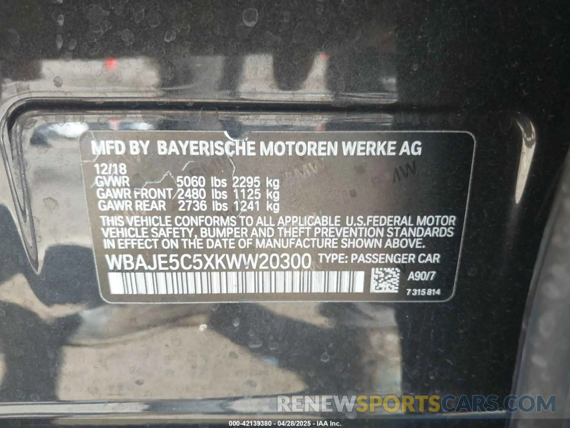 9 Фотография поврежденного автомобиля WBAJE5C5XKWW20300 BMW 540I 2019