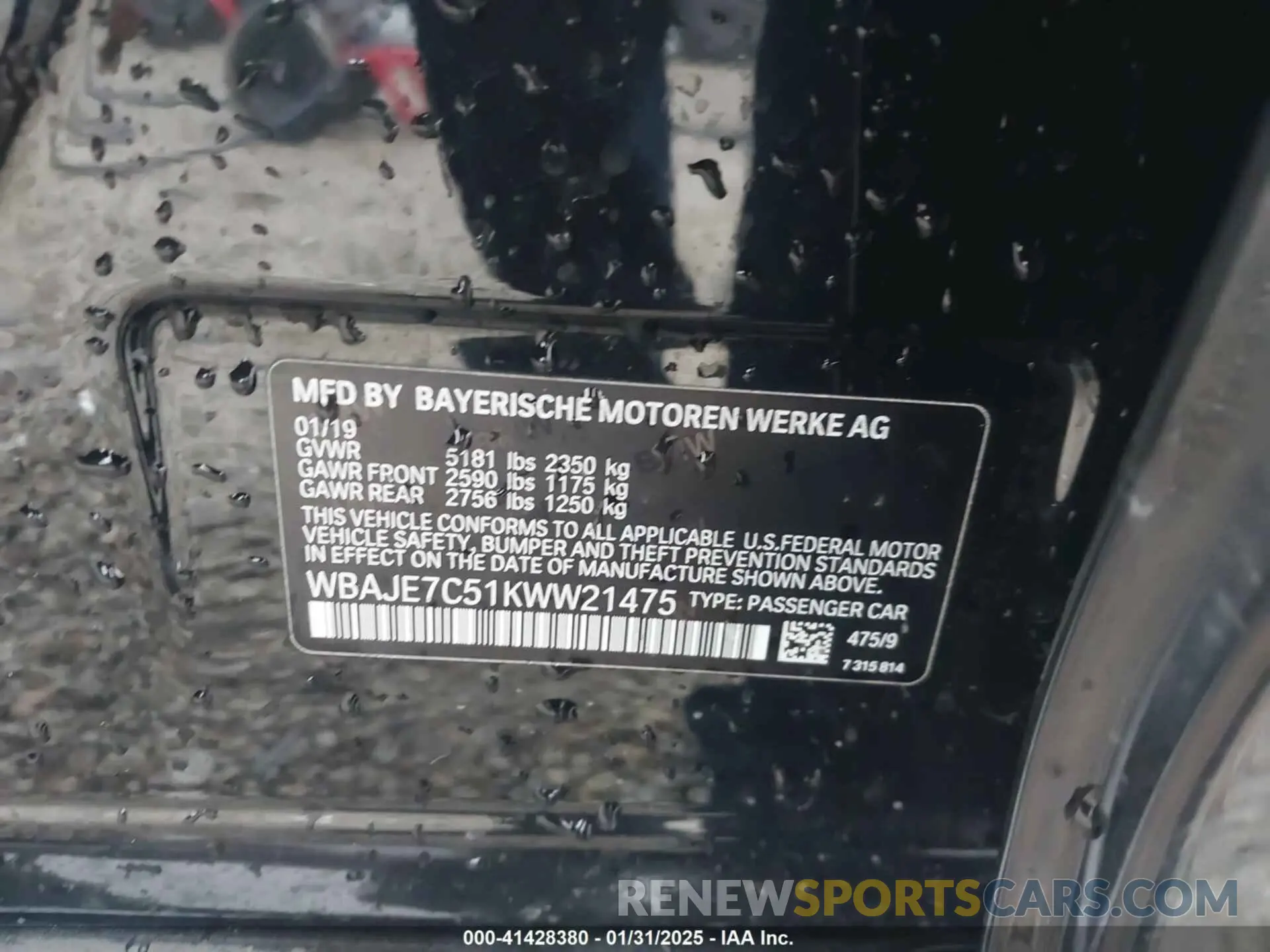 9 Photograph of a damaged car WBAJE7C51KWW21475 BMW 540I 2019