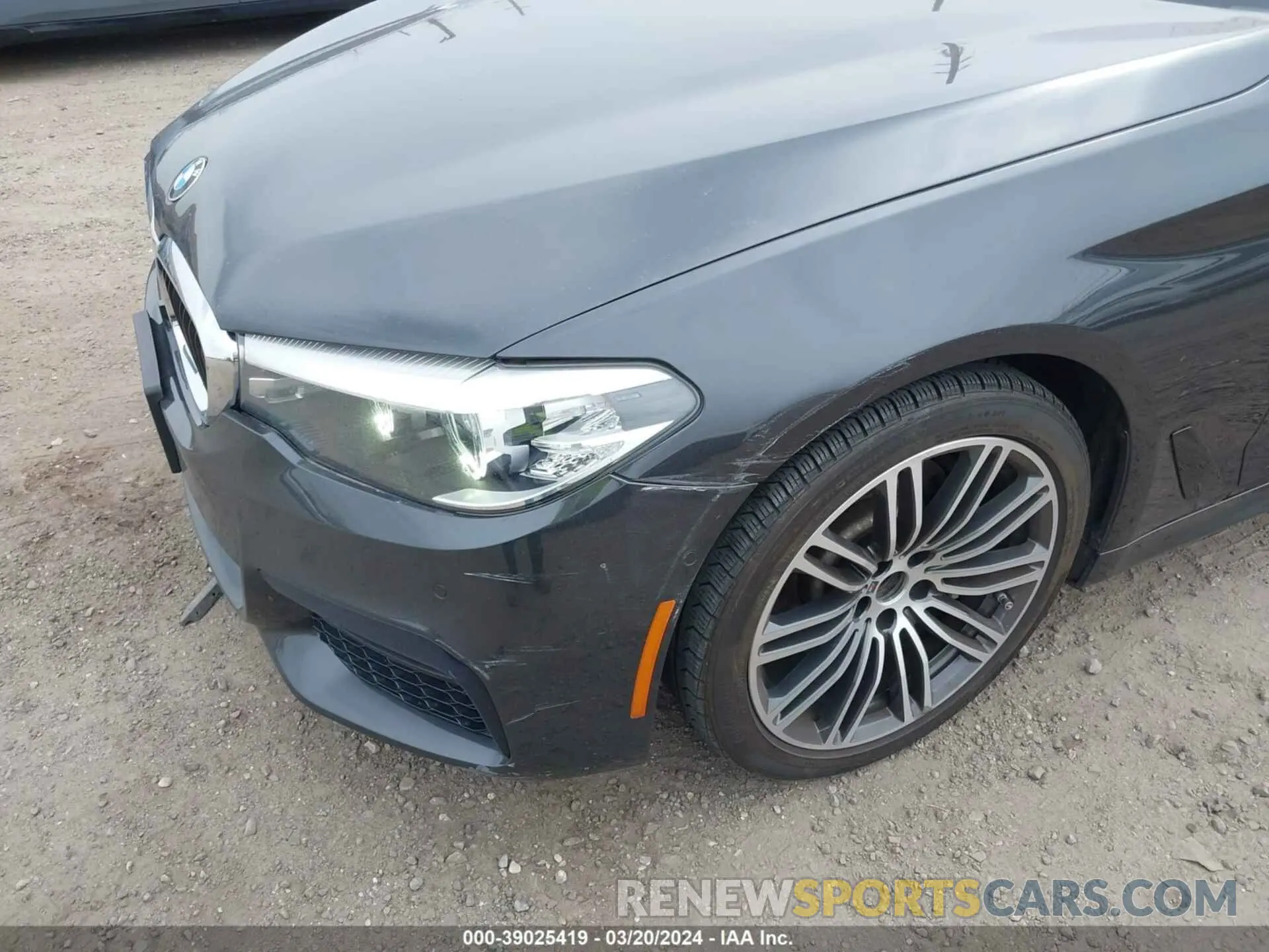 6 Photograph of a damaged car WBAJE7C56KWW14134 BMW 540I 2019