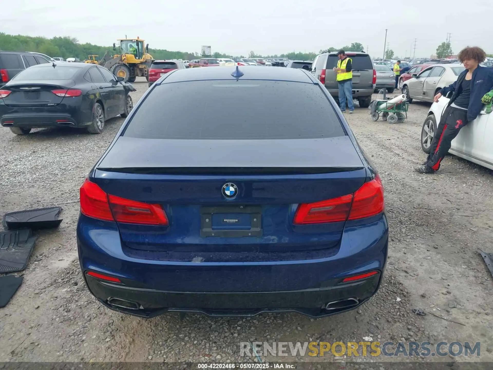 17 Photograph of a damaged car WBAJE7C58KWW16483 BMW 540I 2019