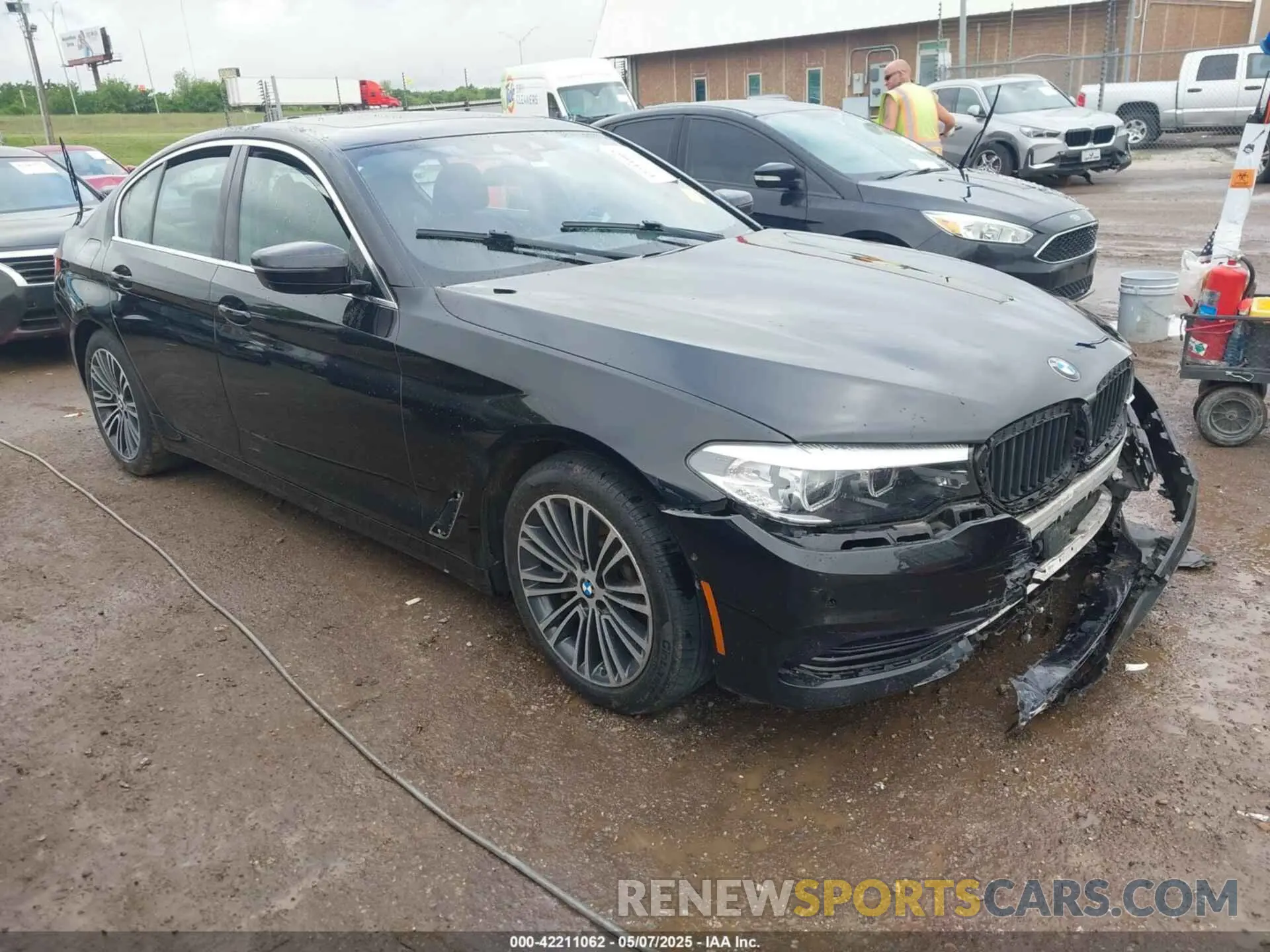 1 Photograph of a damaged car WBAJE7C5XKWW06148 BMW 540I 2019