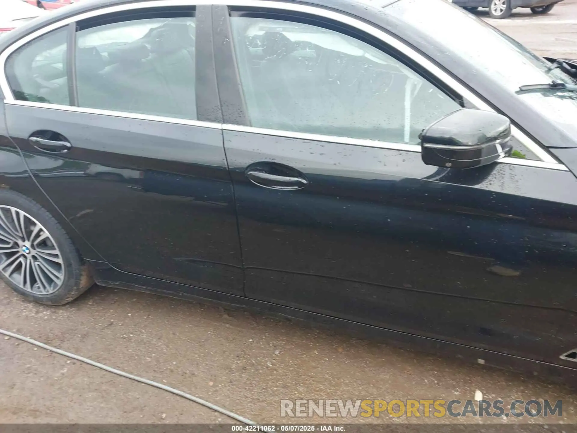13 Photograph of a damaged car WBAJE7C5XKWW06148 BMW 540I 2019