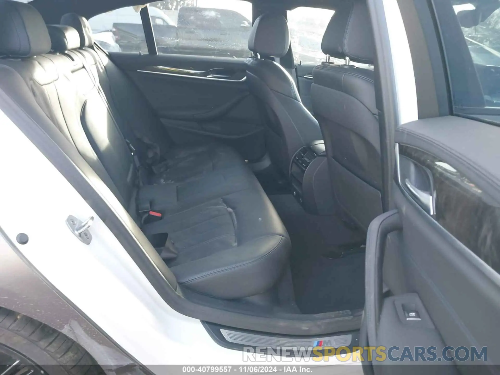 8 Photograph of a damaged car WBAJS1C06LCD26520 BMW 540I 2020