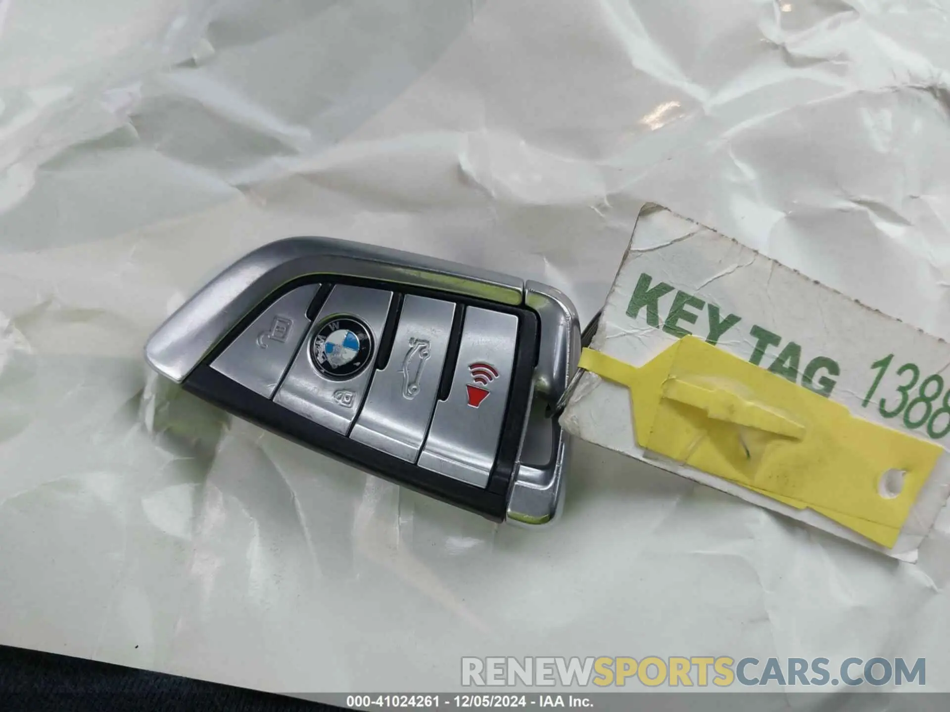 11 Фотография поврежденного автомобиля WBAJS3C08LCE86233 BMW 540I 2020