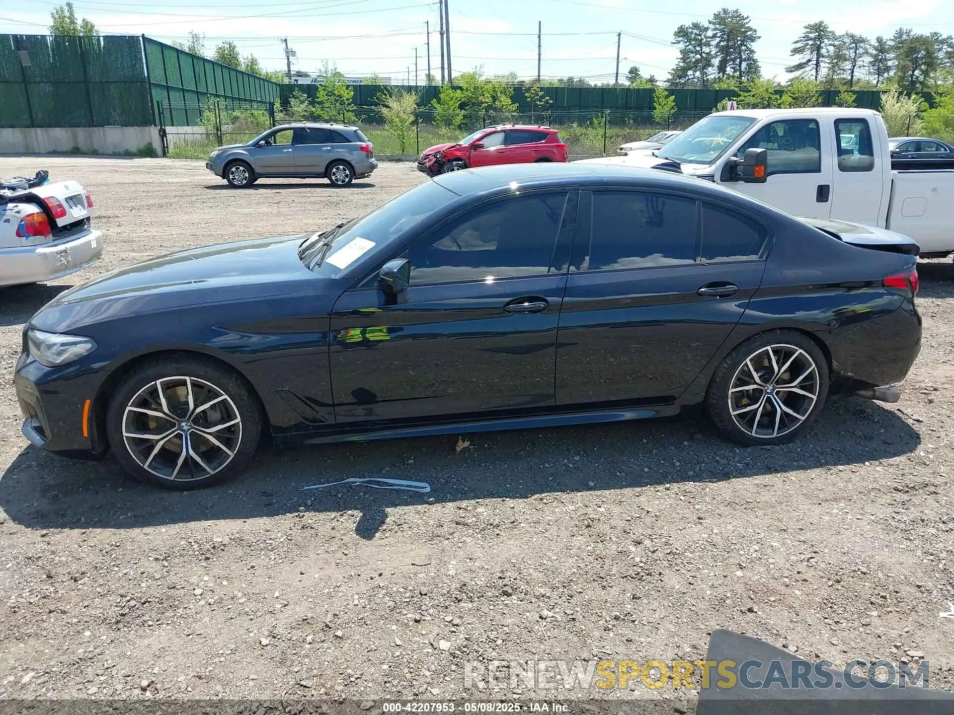 14 Photograph of a damaged car WBA73BJ04MWX34365 BMW 540I 2021