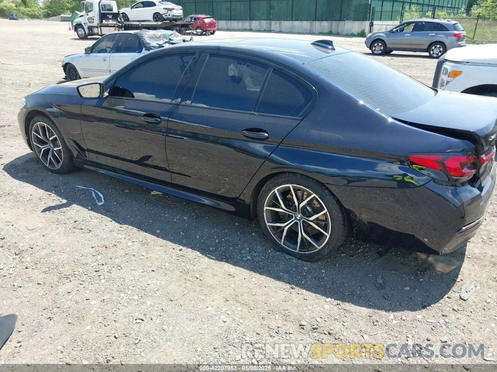 3 Photograph of a damaged car WBA73BJ04MWX34365 BMW 540I 2021