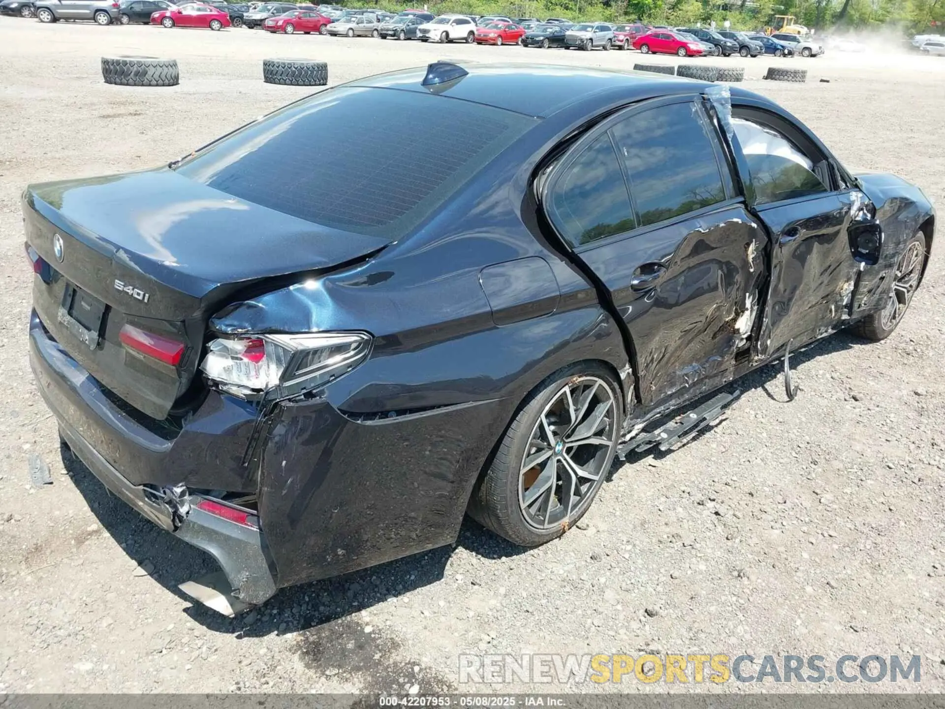 4 Photograph of a damaged car WBA73BJ04MWX34365 BMW 540I 2021