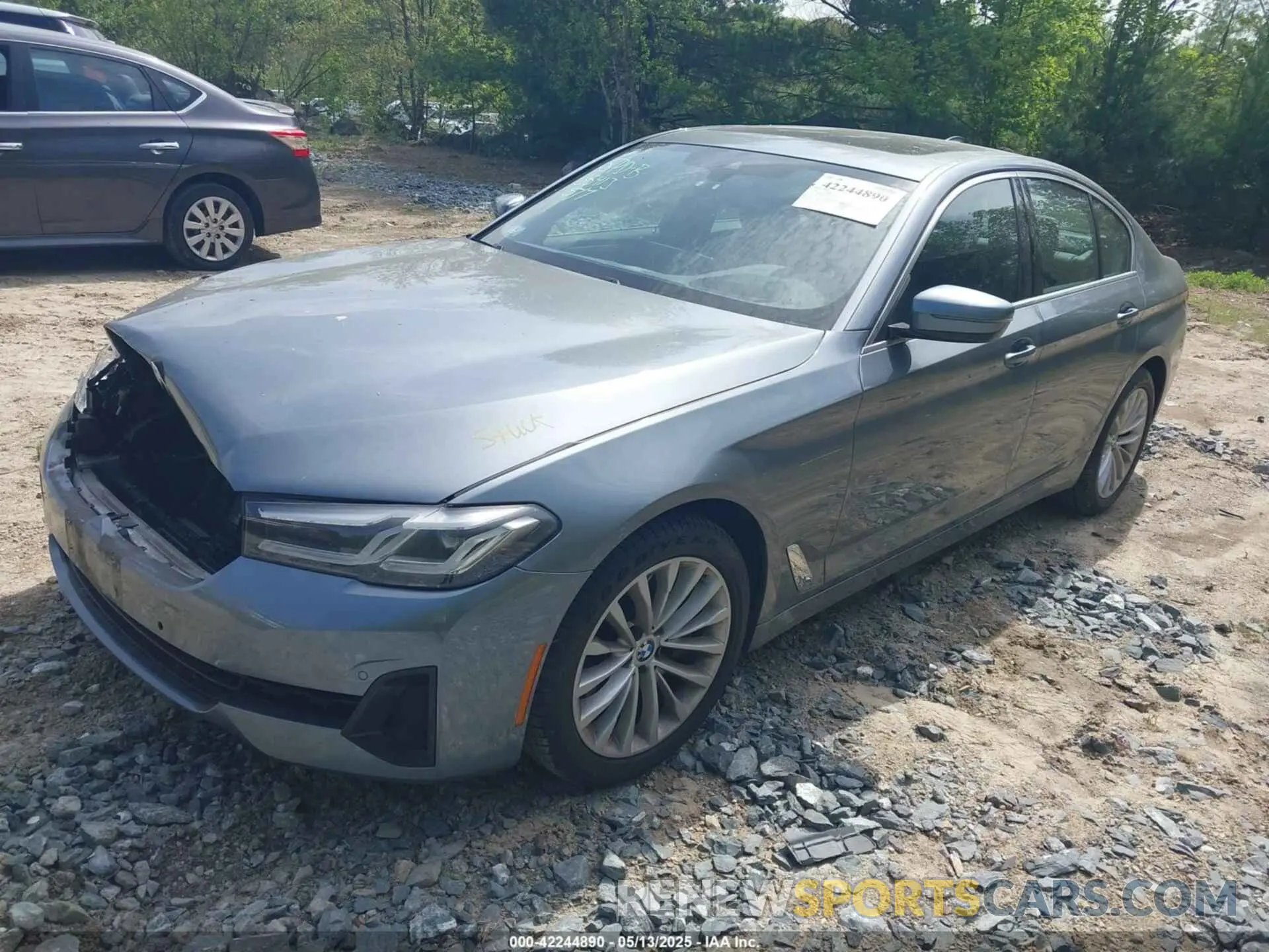 2 Photograph of a damaged car WBA73BJ06MWW98274 BMW 540I 2021