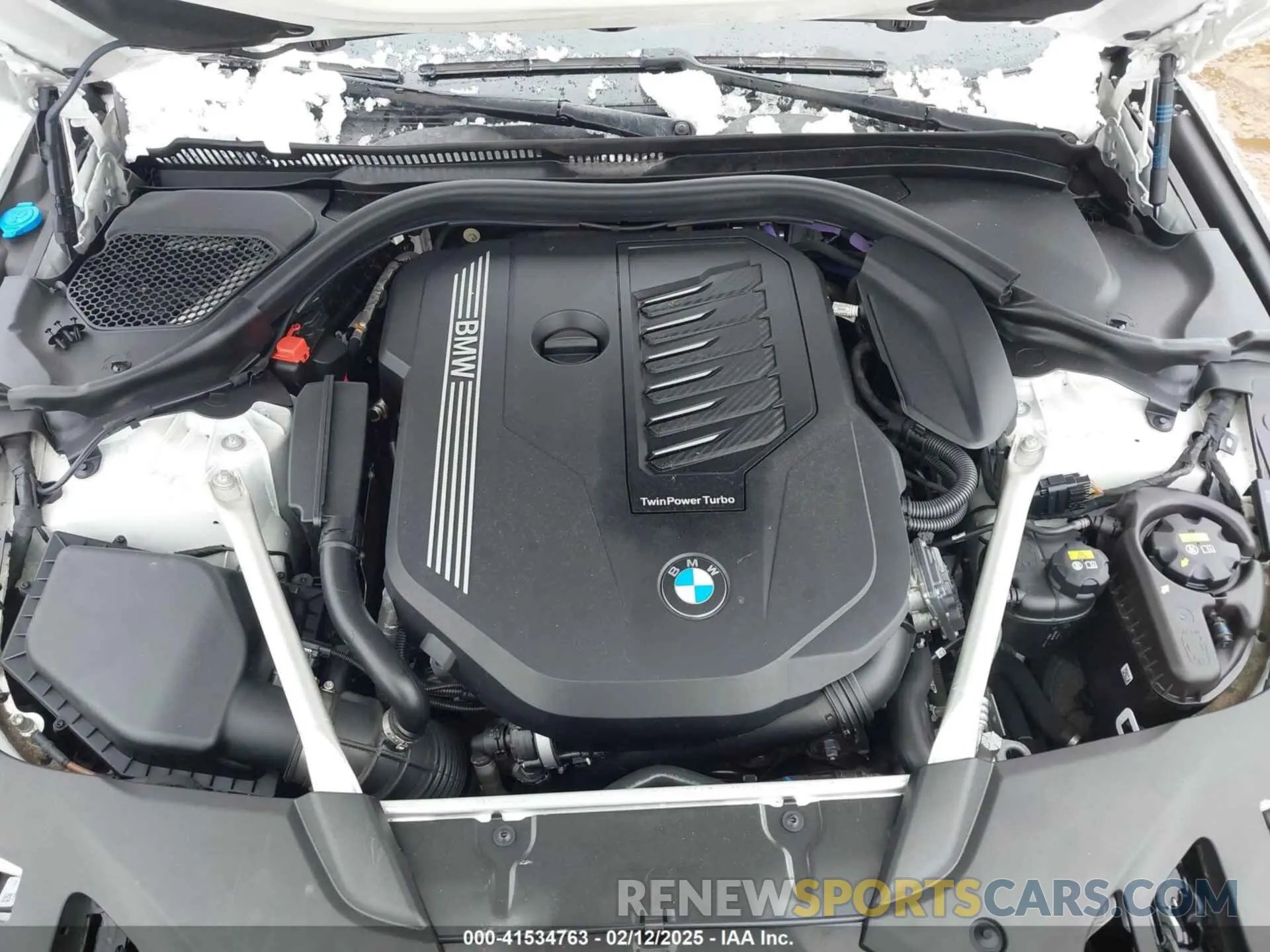 10 Photograph of a damaged car WBA73BJ06MWX35226 BMW 540I 2021