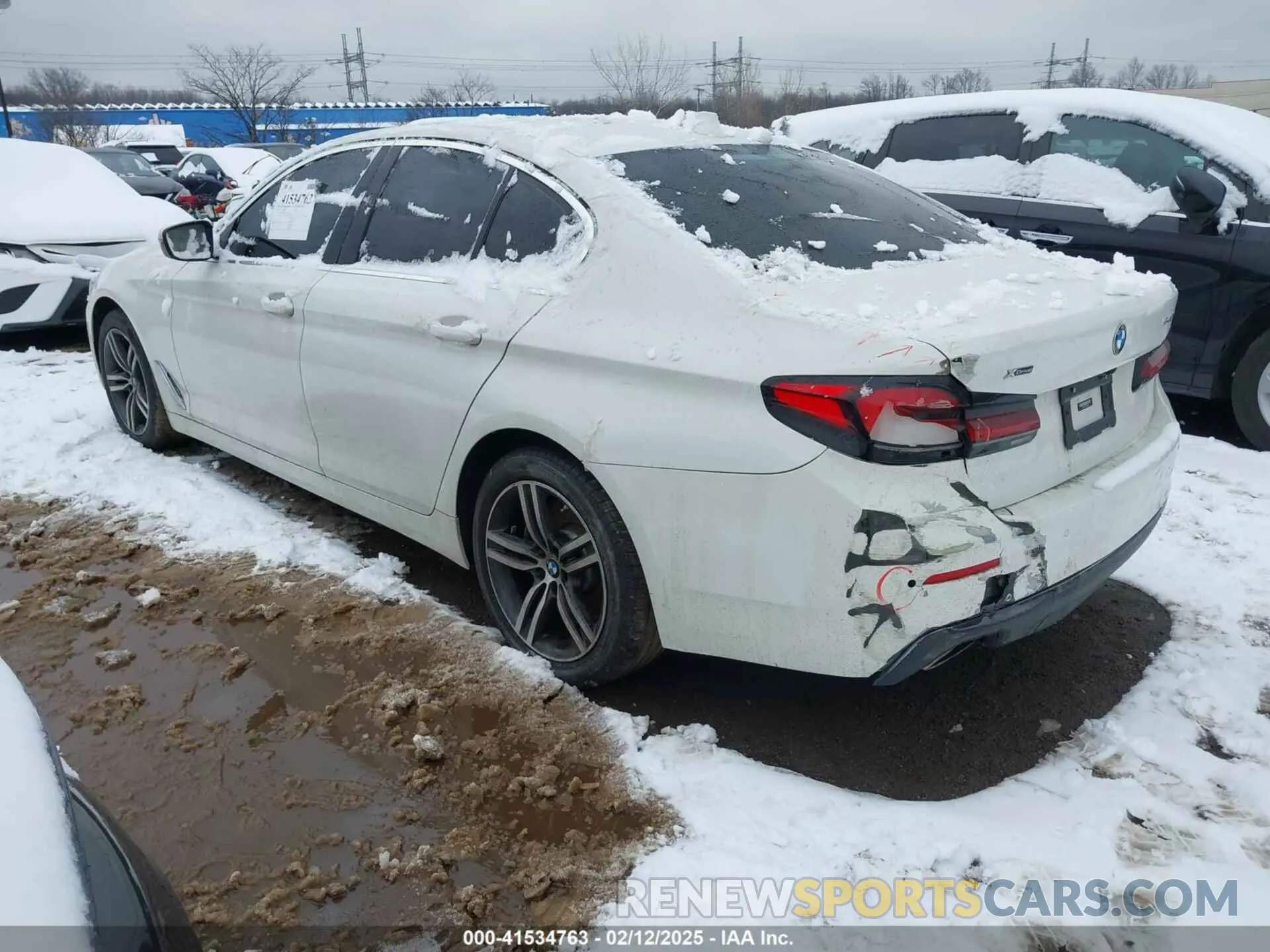 3 Photograph of a damaged car WBA73BJ06MWX35226 BMW 540I 2021