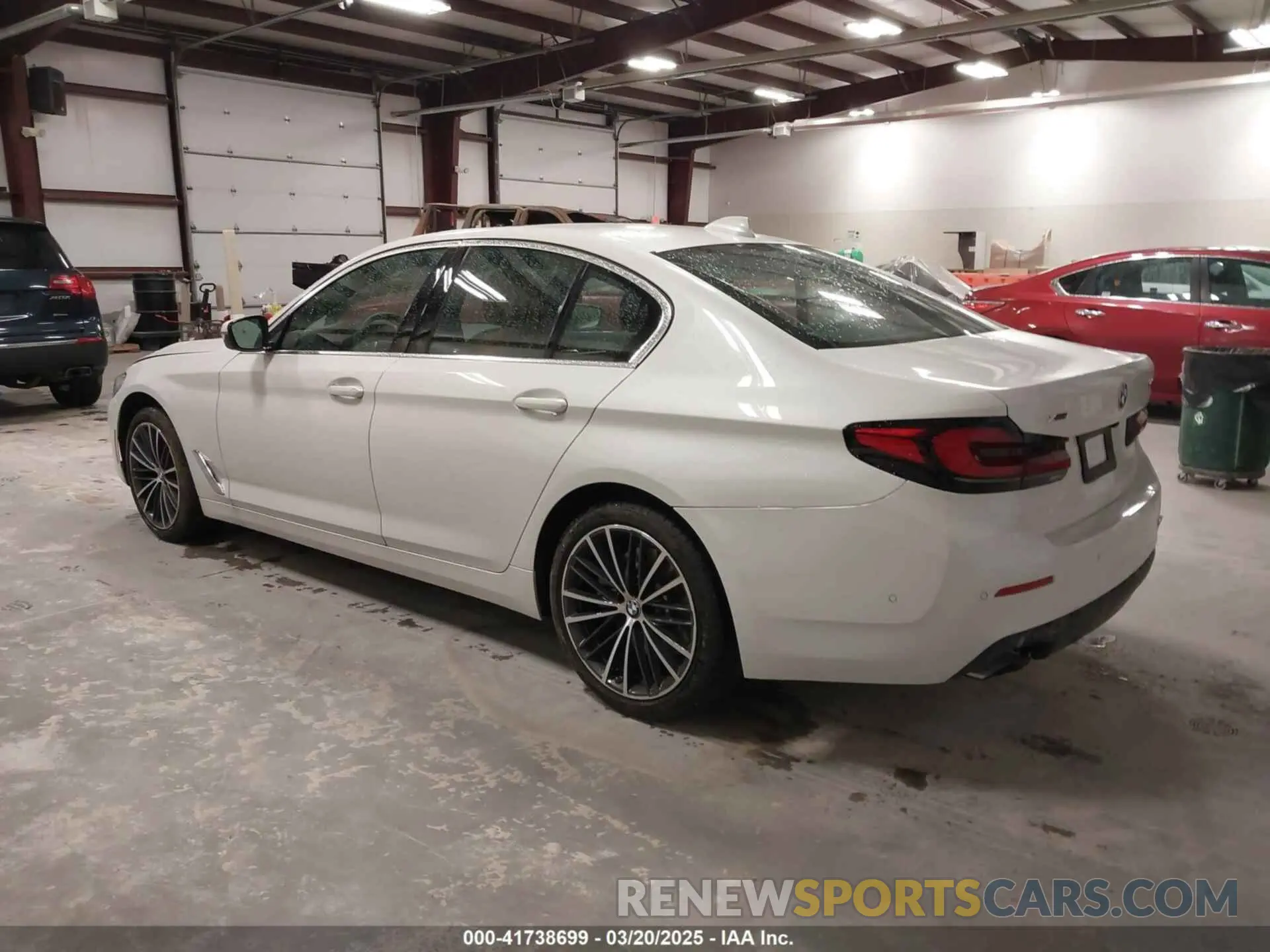 3 Photograph of a damaged car WBA73BJ0XMCF99803 BMW 540I 2021