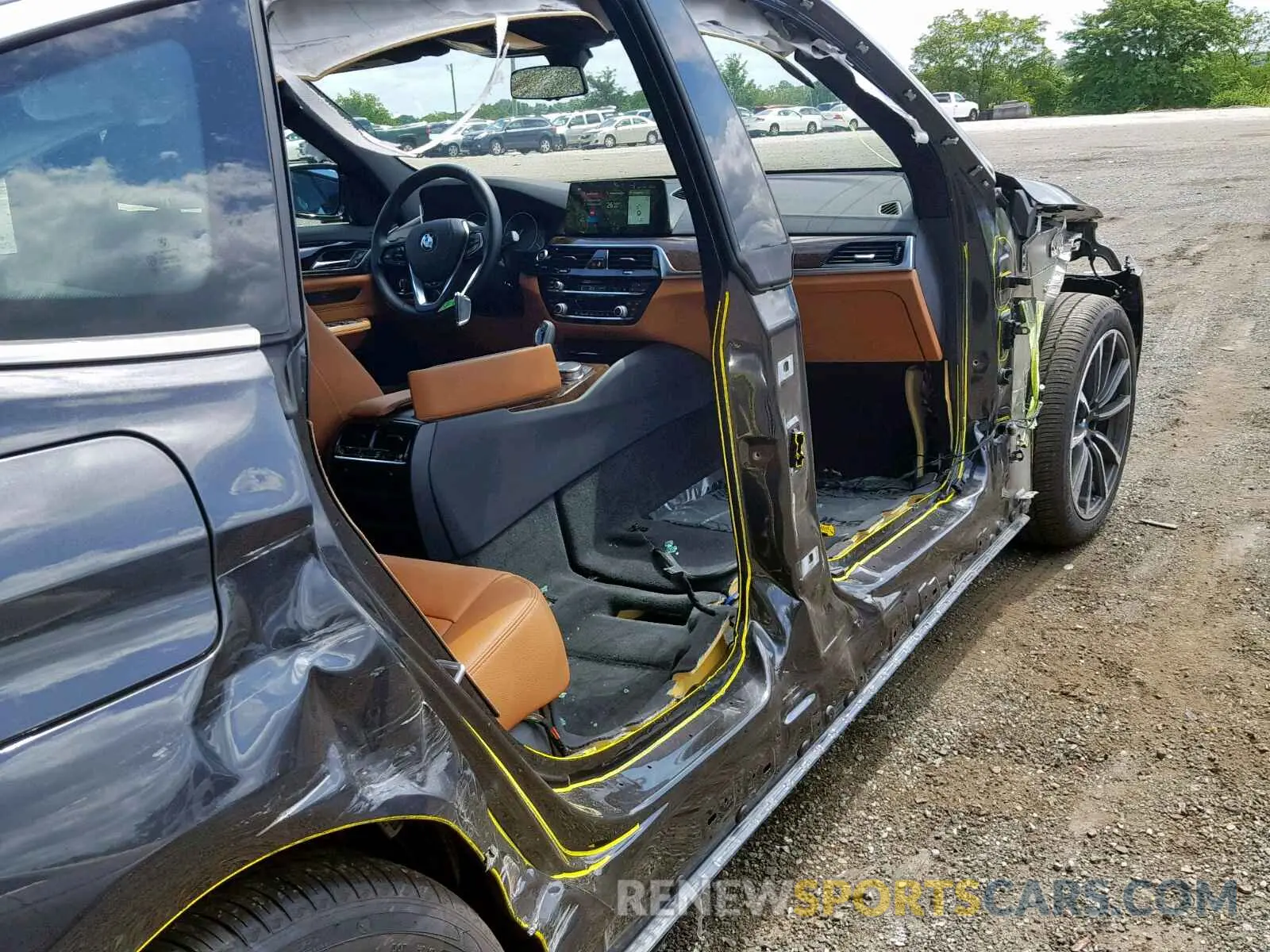 9 Photograph of a damaged car WBAJV6C56KBK08081 BMW 6 SERIES 2019