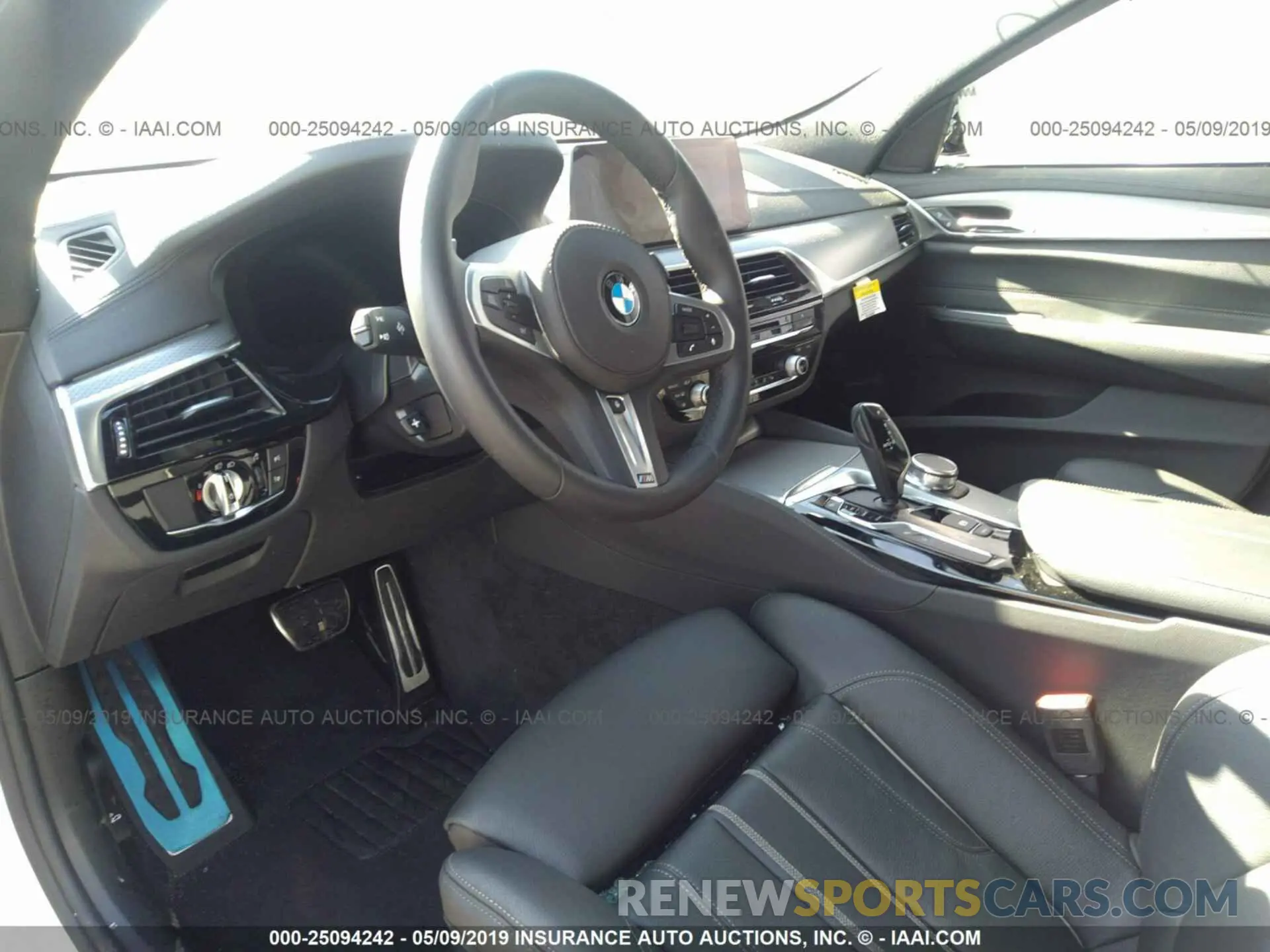 5 Photograph of a damaged car WBAJV6C55KBK08654 BMW 640 2019