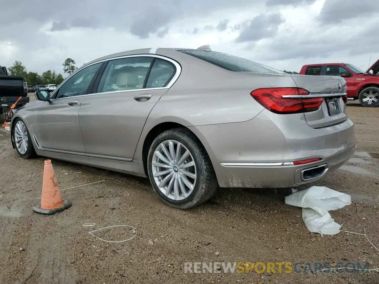 2 Фотография поврежденного автомобиля WBA7E2C51KB217189 BMW 7 SERIES 2019