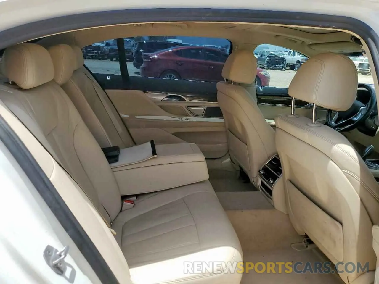 10 Photograph of a damaged car WBA7E2C52KB454869 BMW 7 SERIES 2019