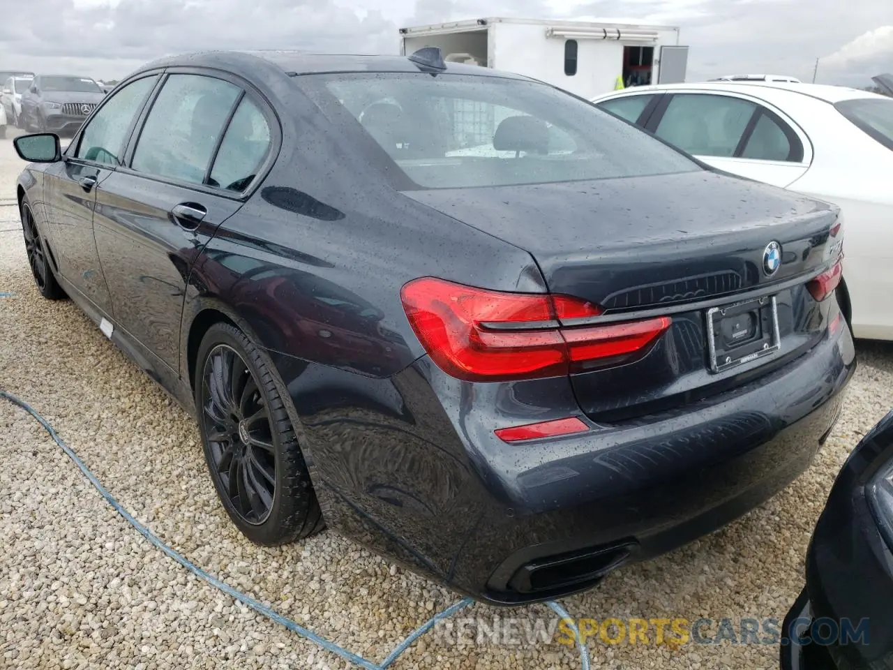 3 Фотография поврежденного автомобиля WBA7E2C53KB454007 BMW 7 SERIES 2019