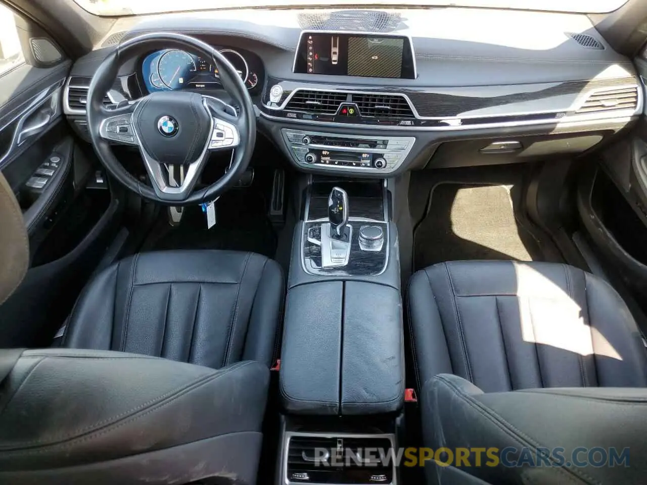8 Фотография поврежденного автомобиля WBA7E2C5XKB218468 BMW 7 SERIES 2019