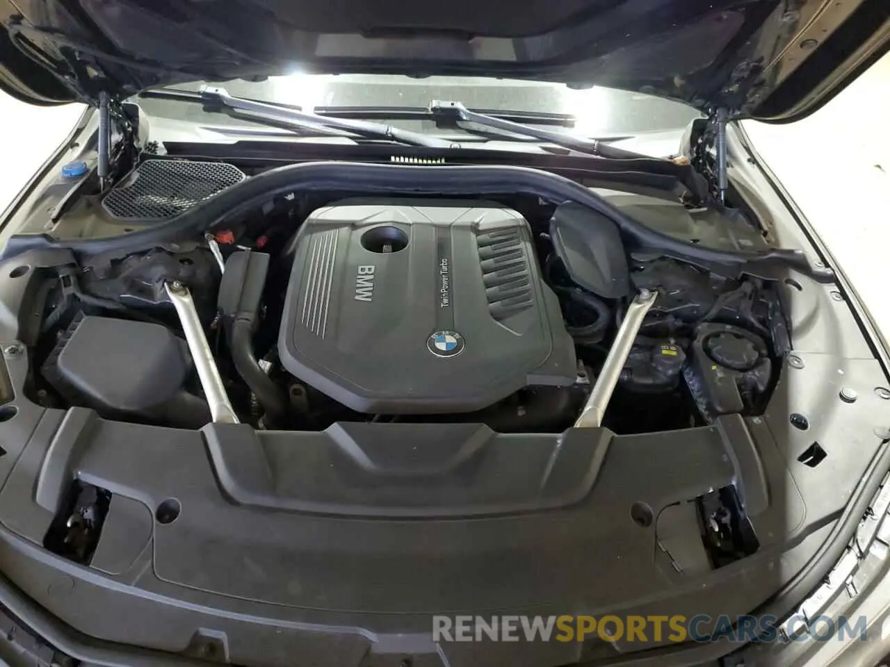 11 Photograph of a damaged car WBA7E4C50KGV28708 BMW 7 SERIES 2019