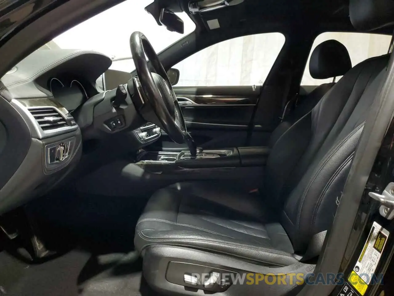 7 Photograph of a damaged car WBA7E4C50KGV28708 BMW 7 SERIES 2019