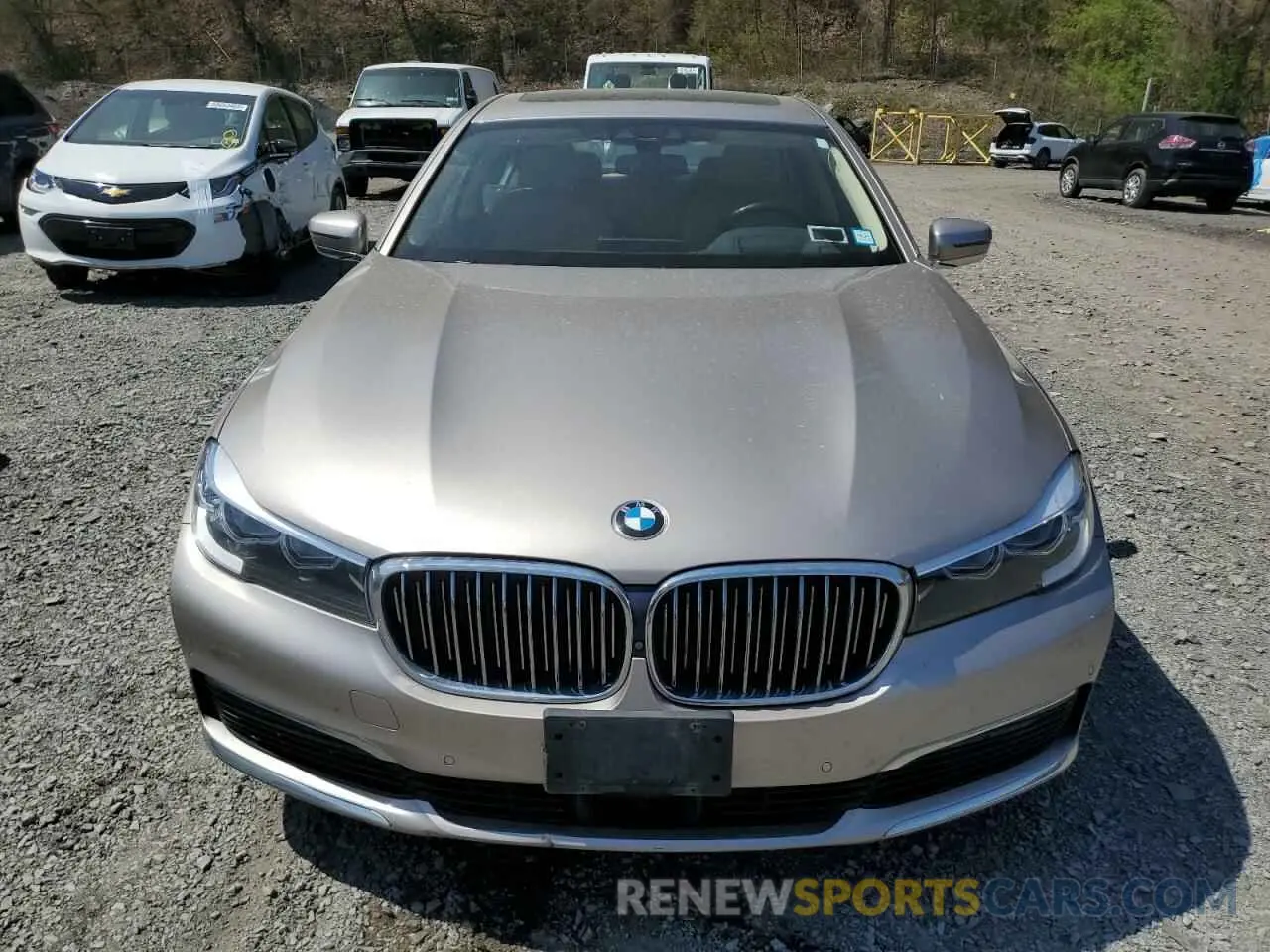 5 Photograph of a damaged car WBA7E4C50KGV70103 BMW 7 SERIES 2019