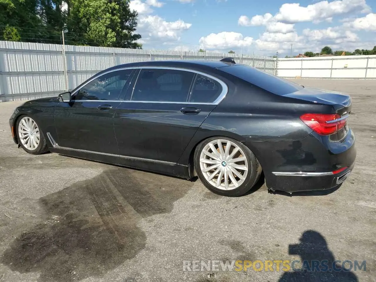 2 Photograph of a damaged car WBA7E4C53KGV28668 BMW 7 SERIES 2019