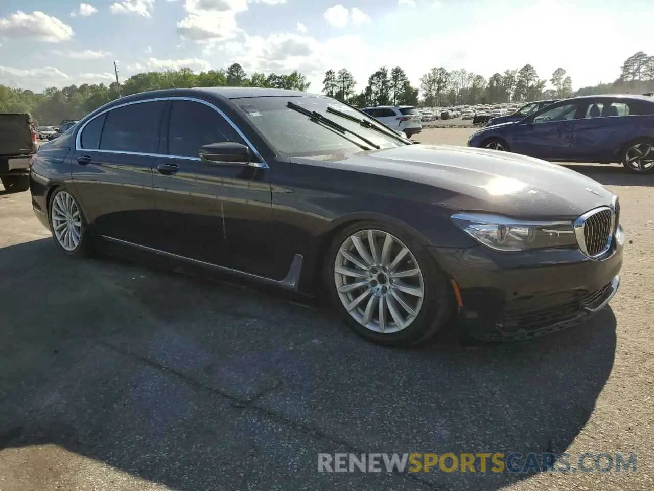 4 Photograph of a damaged car WBA7E4C53KGV28668 BMW 7 SERIES 2019