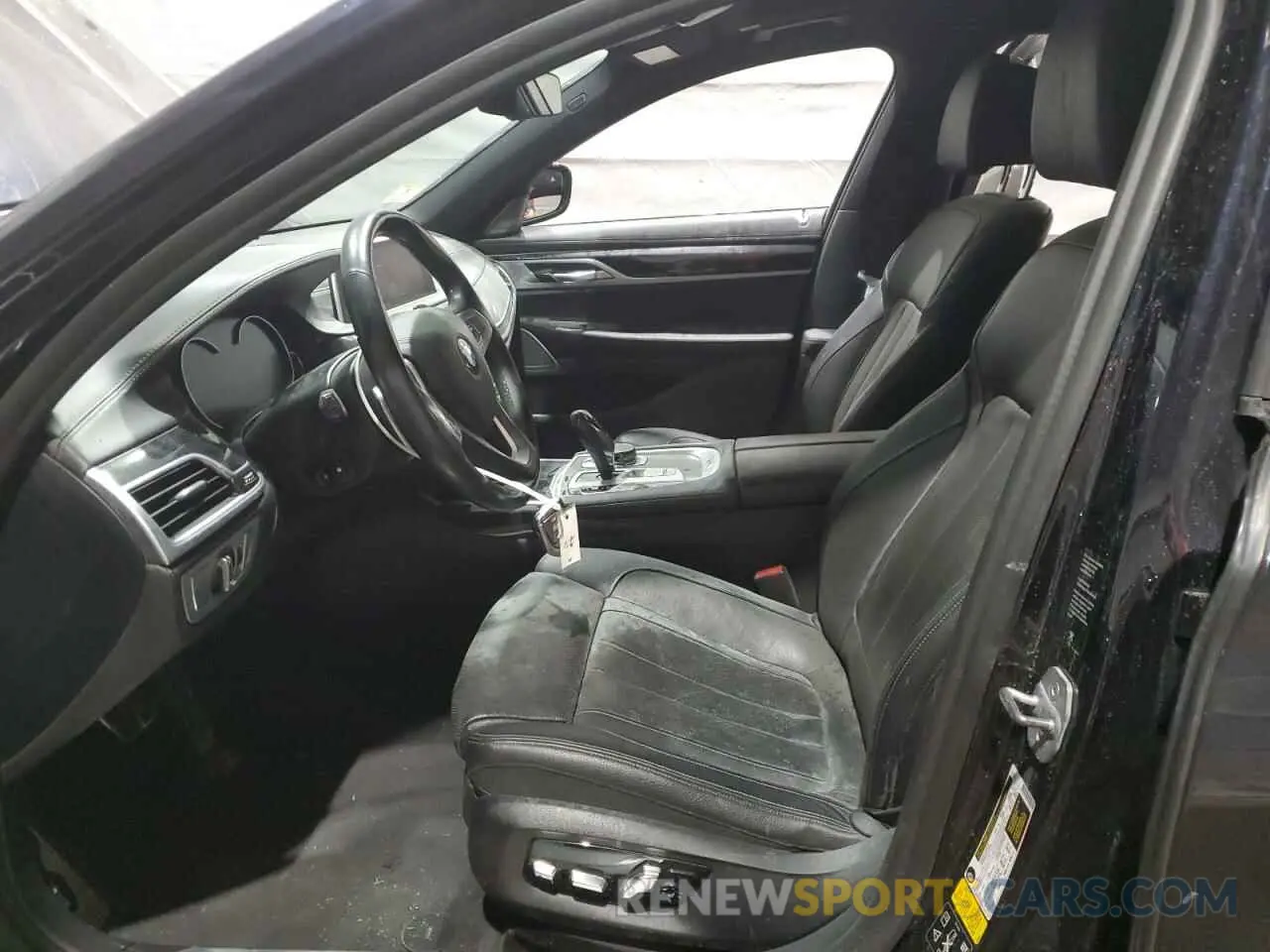 7 Photograph of a damaged car WBA7E4C58KGV70026 BMW 7 SERIES 2019