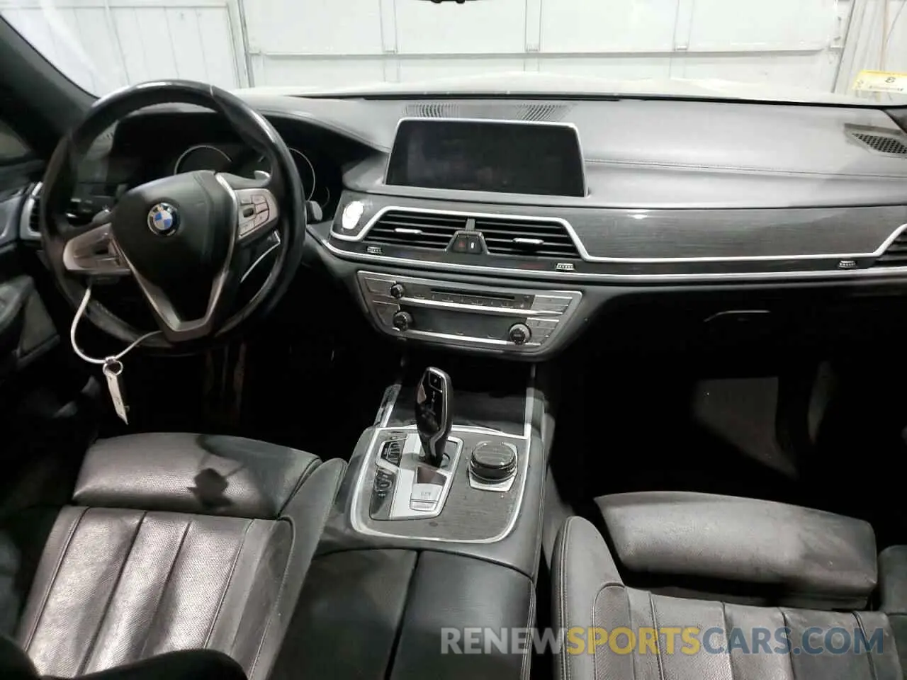 8 Photograph of a damaged car WBA7E4C58KGV70026 BMW 7 SERIES 2019