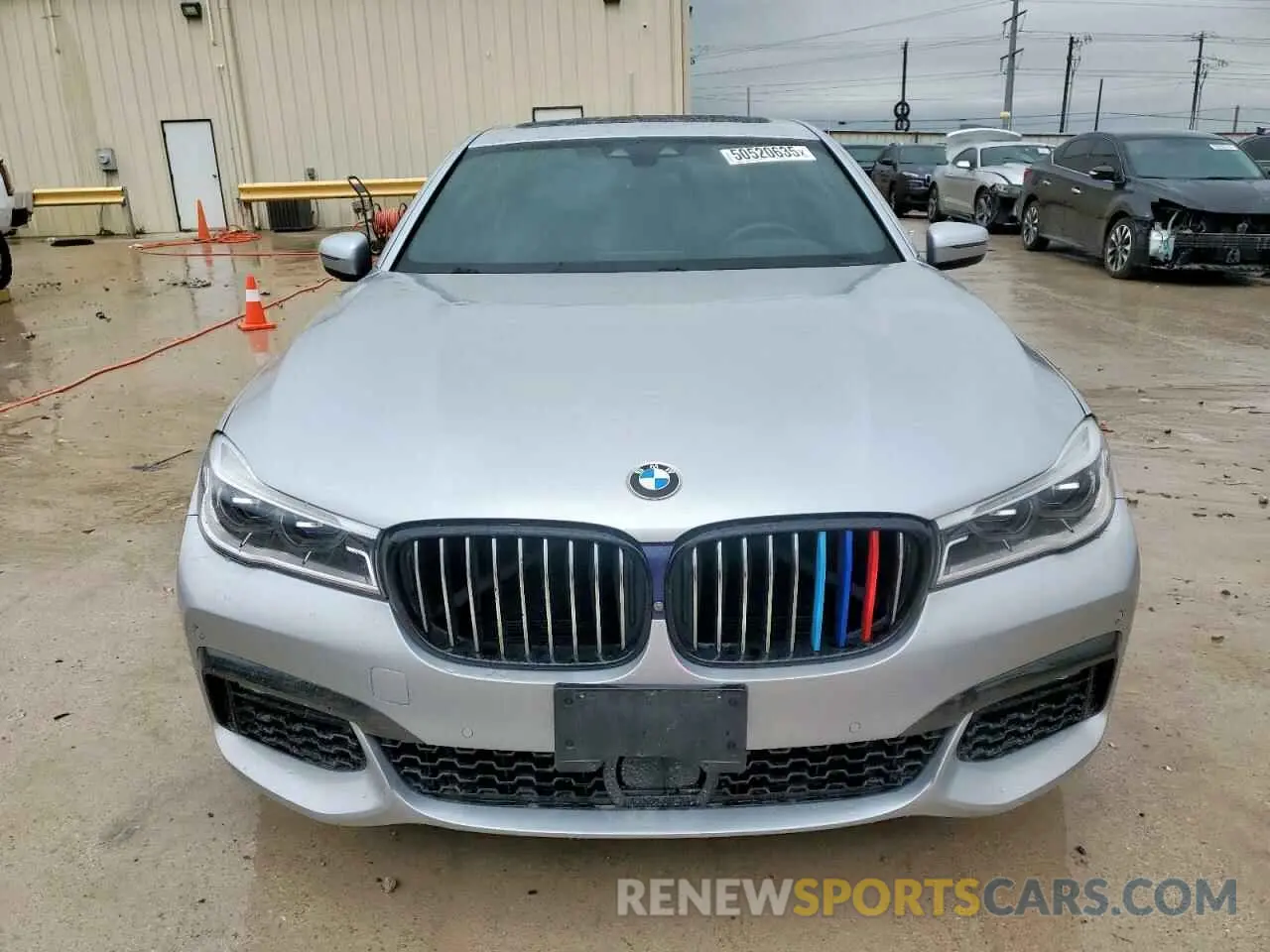 5 Photograph of a damaged car WBA7F0C51KGM25321 BMW 7 SERIES 2019