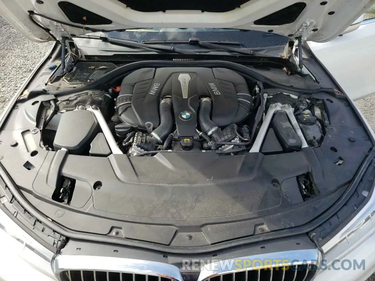 11 Photograph of a damaged car WBA7F0C53KGM25935 BMW 7 SERIES 2019