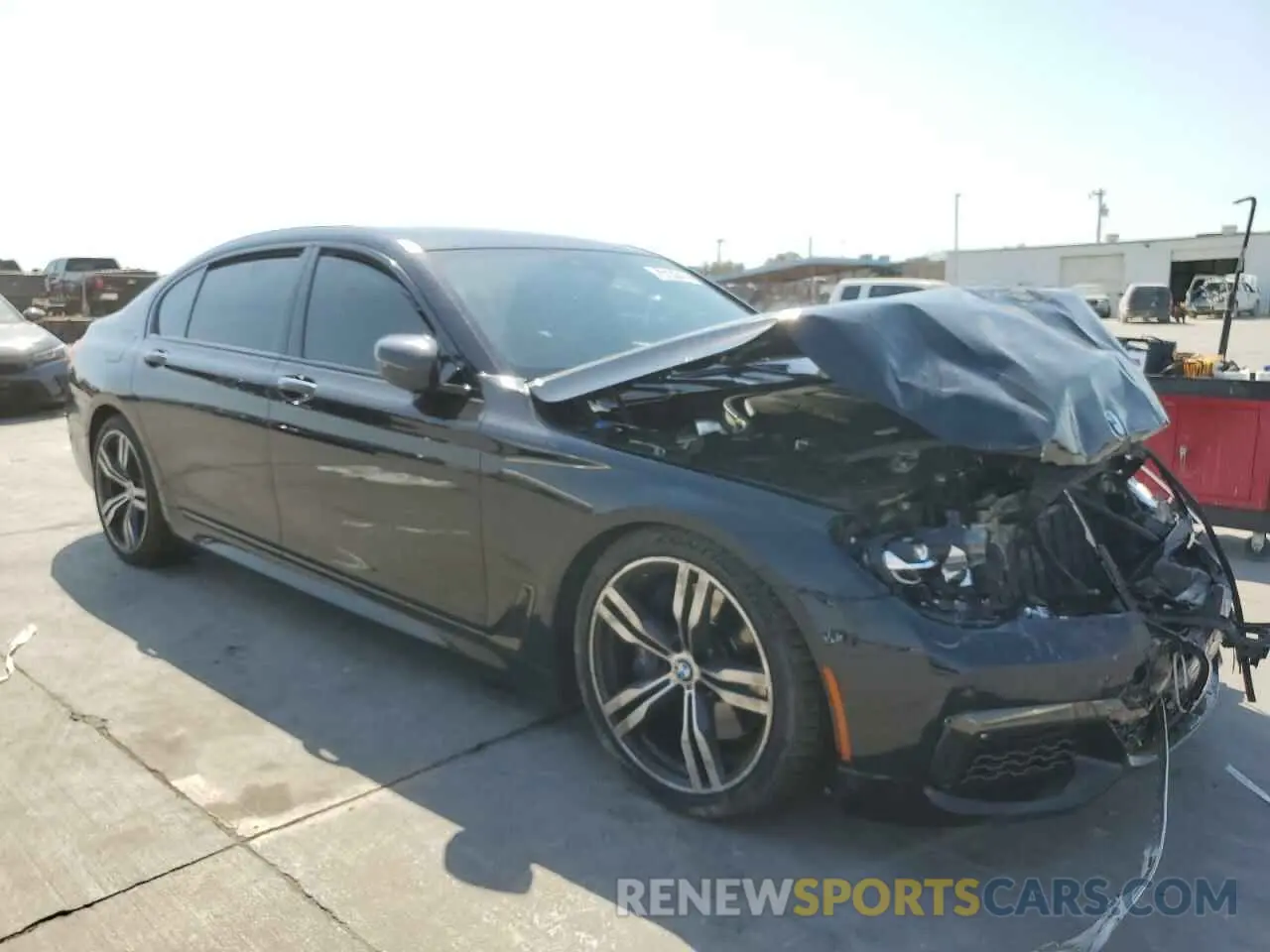 4 Photograph of a damaged car WBA7F0C57KGM25548 BMW 7 SERIES 2019