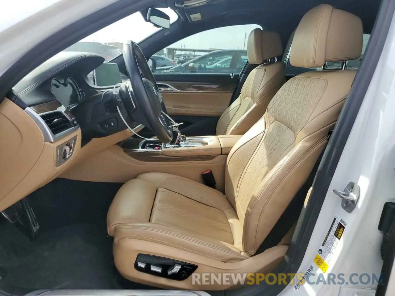 7 Photograph of a damaged car WBA7F0C59KGM24241 BMW 7 SERIES 2019
