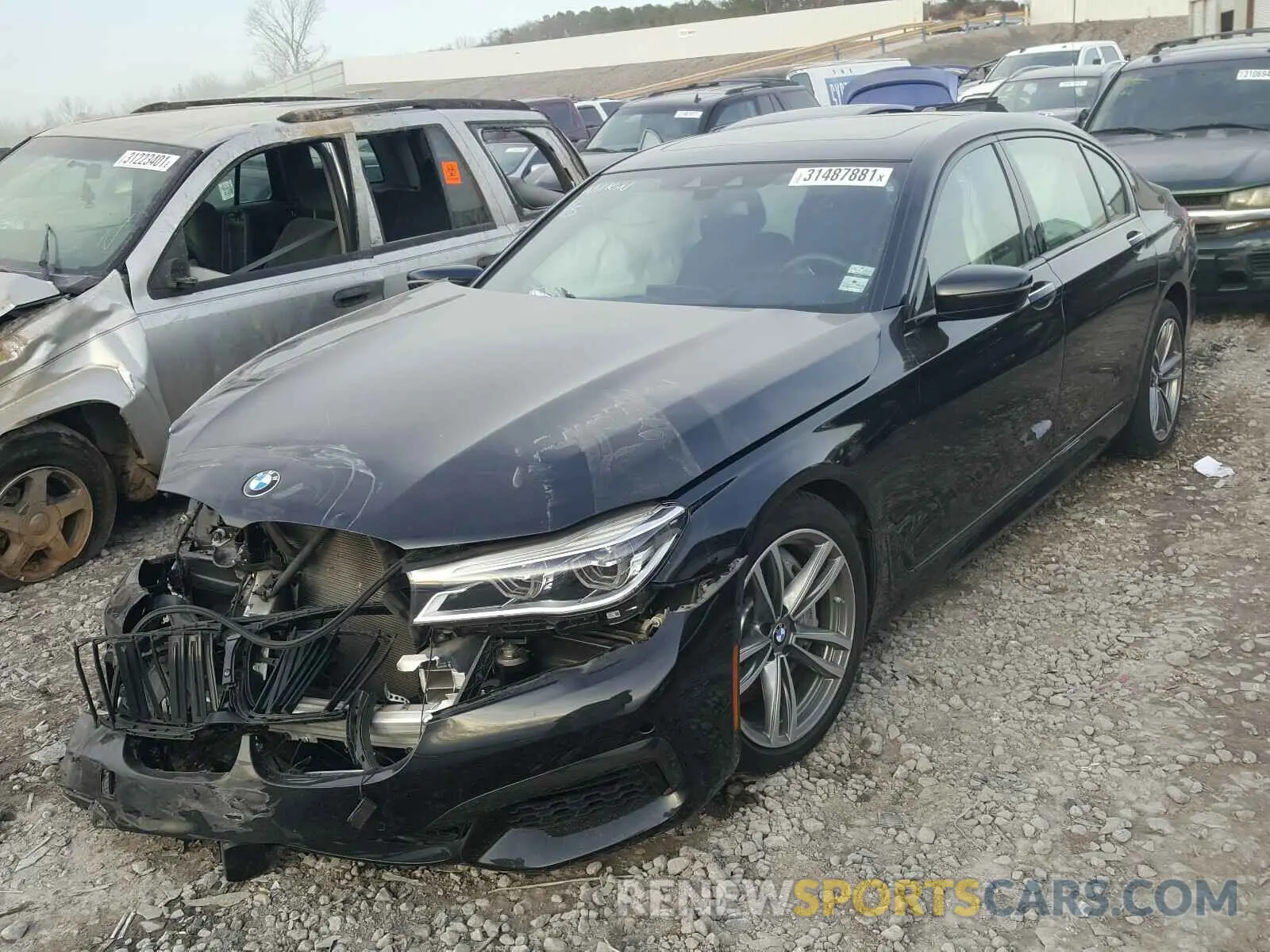2 Photograph of a damaged car WBA7F2C56KB239444 BMW 7 SERIES 2019