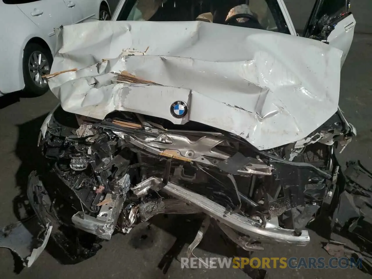 11 Photograph of a damaged car WBA7T2C09LCD15735 BMW 7 SERIES 2020