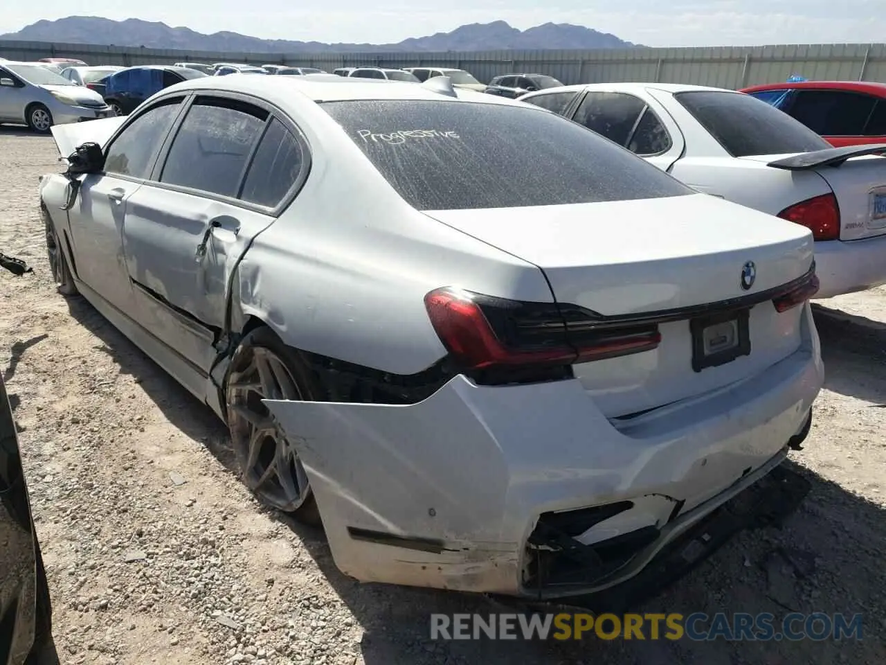 2 Photograph of a damaged car WBA7T2C09LCD15735 BMW 7 SERIES 2020