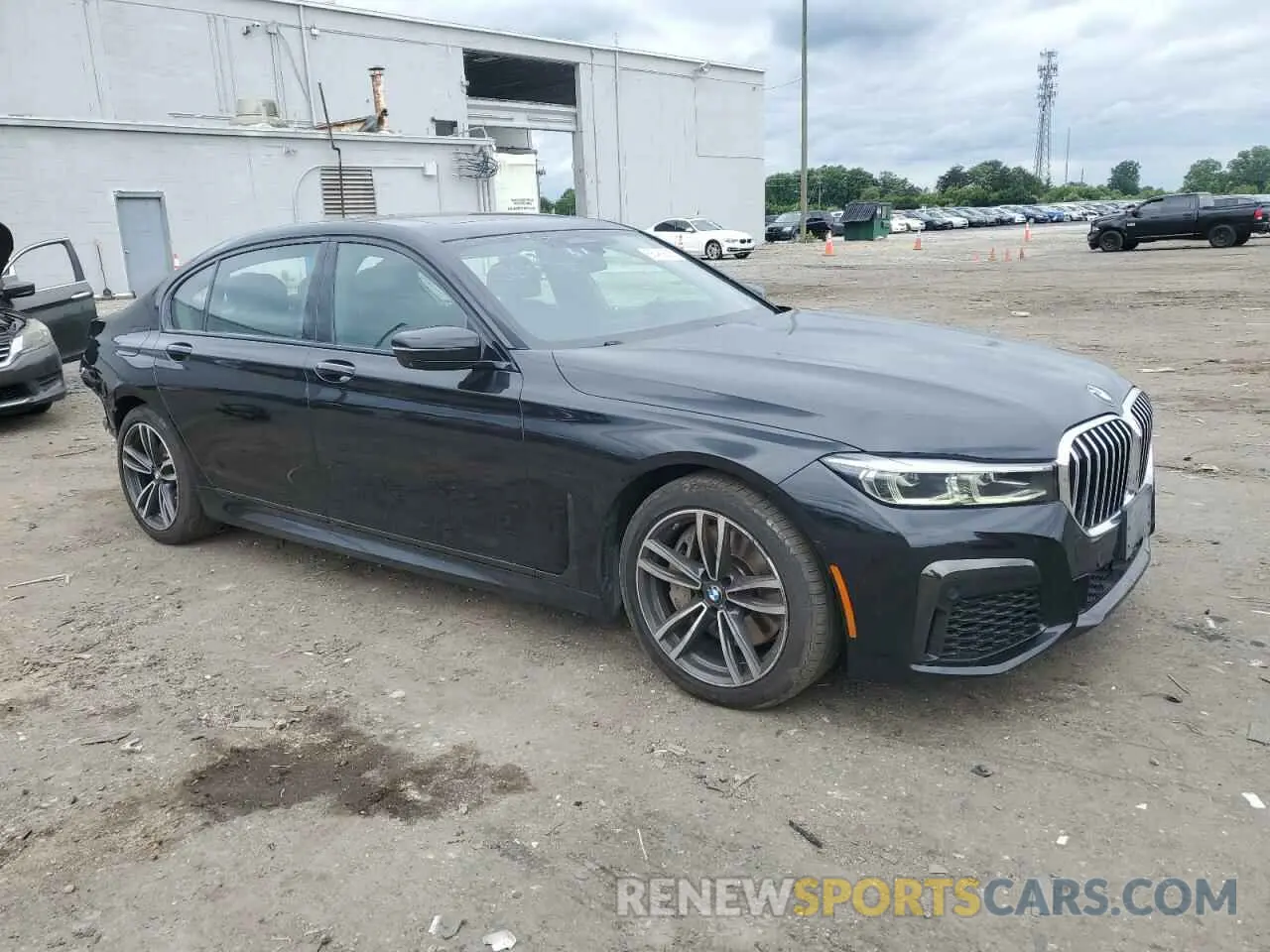 4 Photograph of a damaged car WBA7U2C01LGJ59158 BMW 7 SERIES 2020