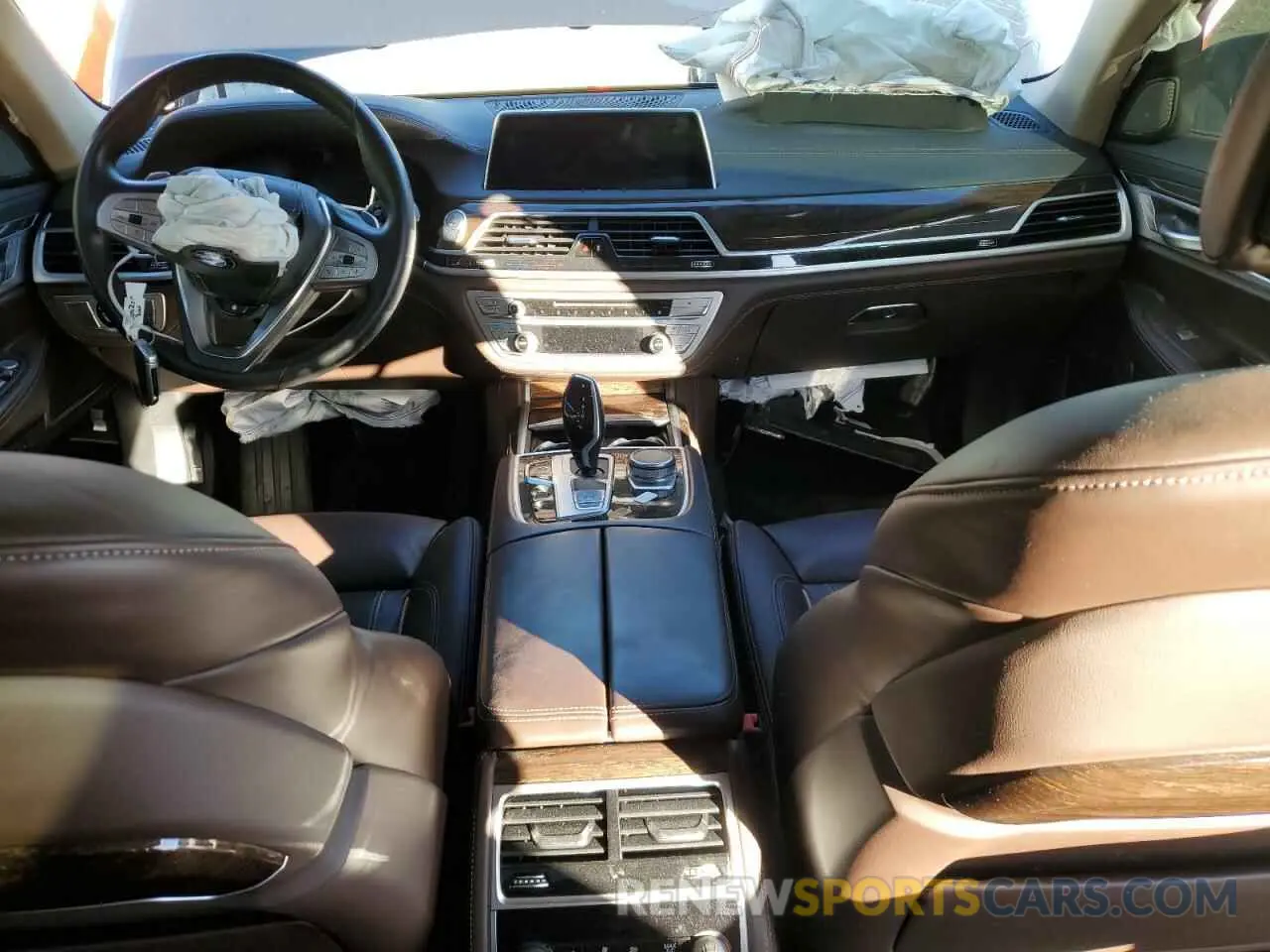 8 Фотография поврежденного автомобиля WBA7U2C05LGM27144 BMW 7 SERIES 2020