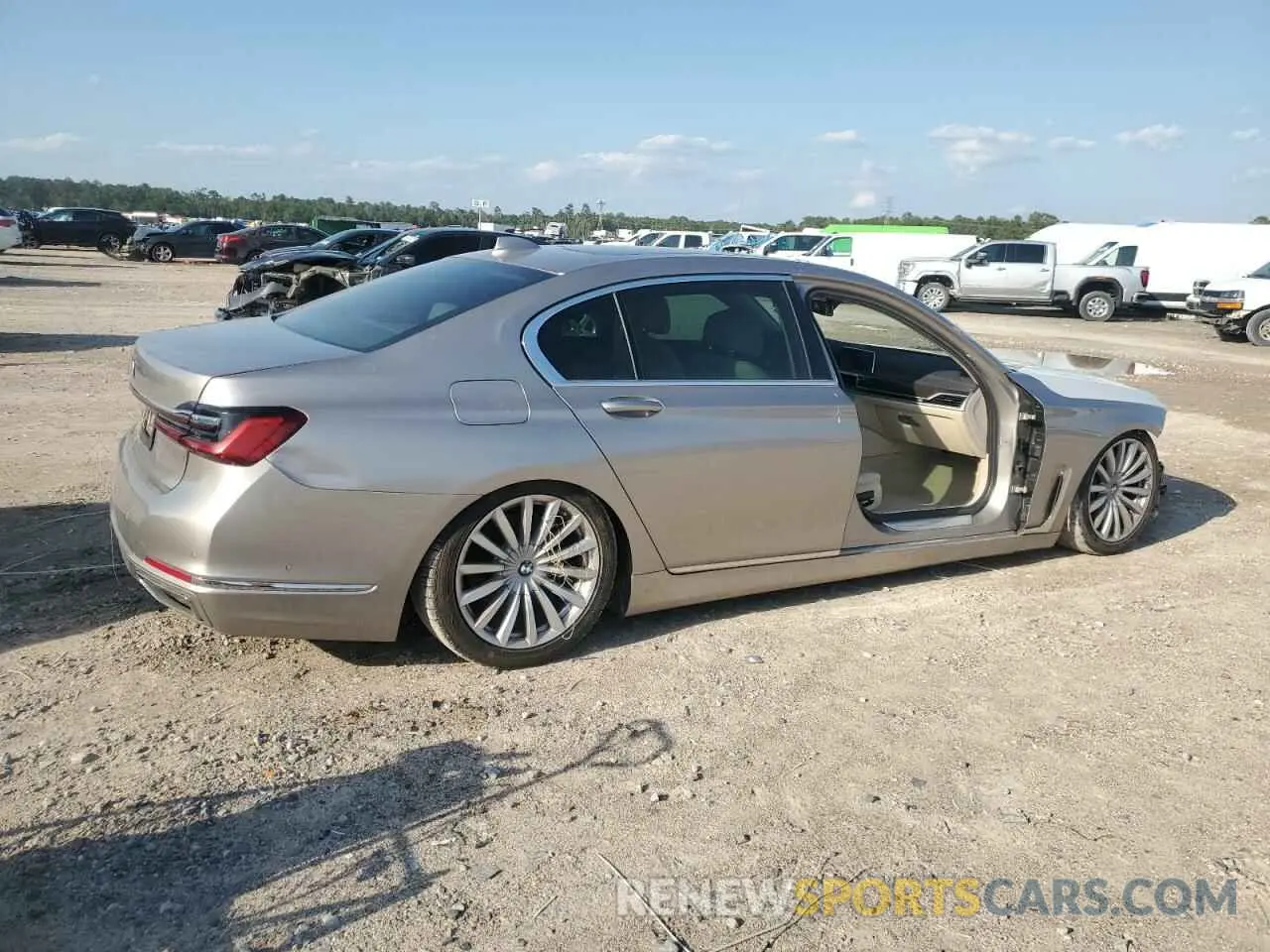 3 Фотография поврежденного автомобиля WBA7T2C02MCF77517 BMW 7 SERIES 2021