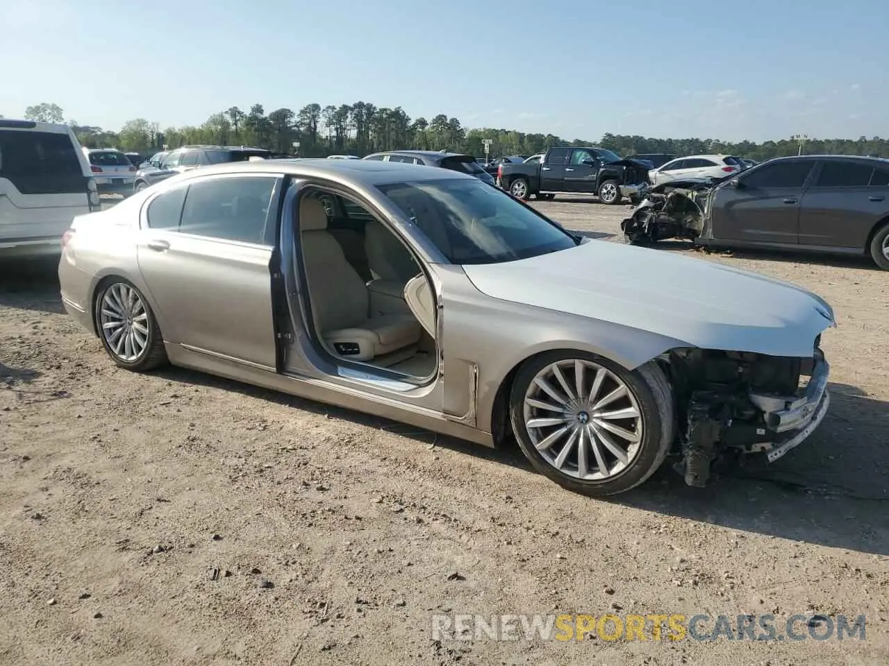 4 Фотография поврежденного автомобиля WBA7T2C02MCF77517 BMW 7 SERIES 2021