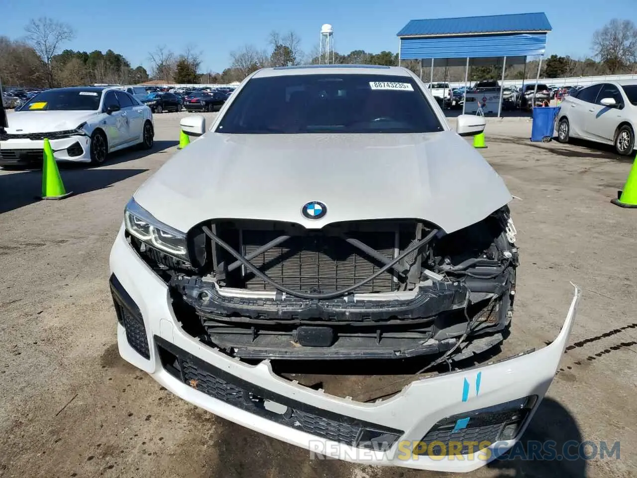 5 Фотография поврежденного автомобиля WBA7U2C03MCE90593 BMW 7 SERIES 2021