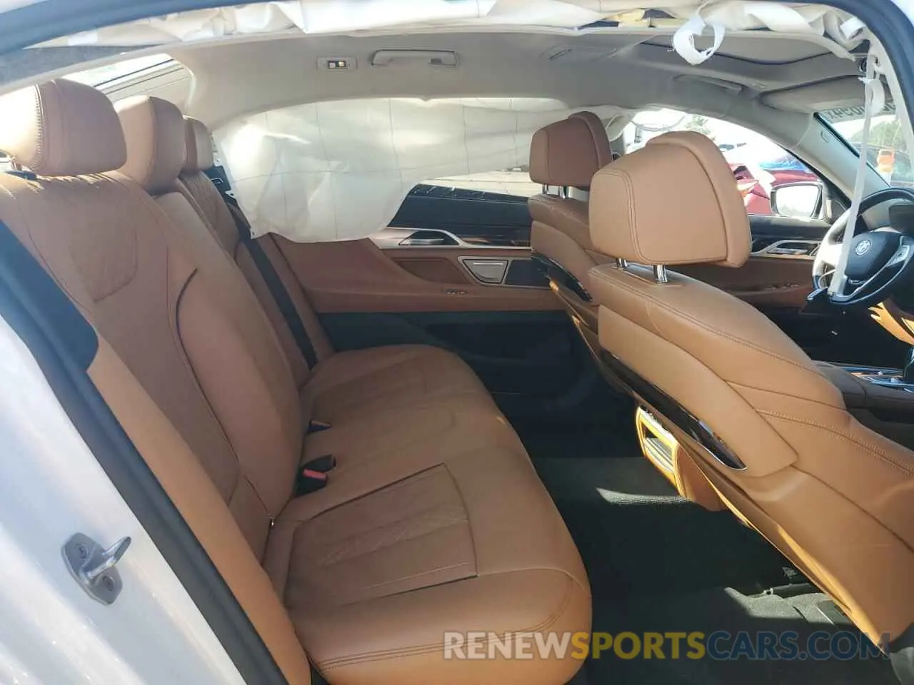 10 Photograph of a damaged car WBA7U2C0XMCF54323 BMW 7 SERIES 2021